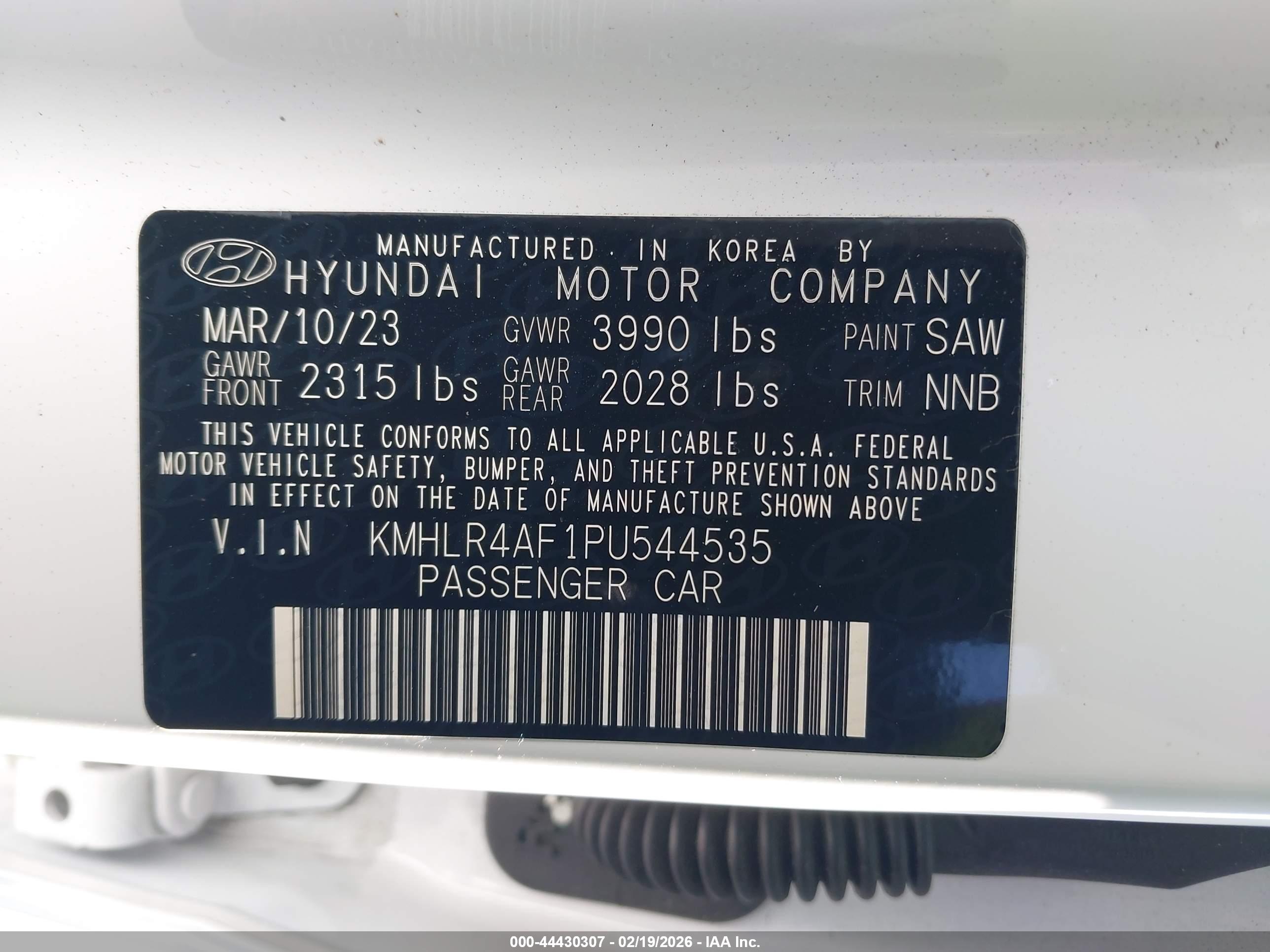 HYUNDAI ELANTRA image 9
