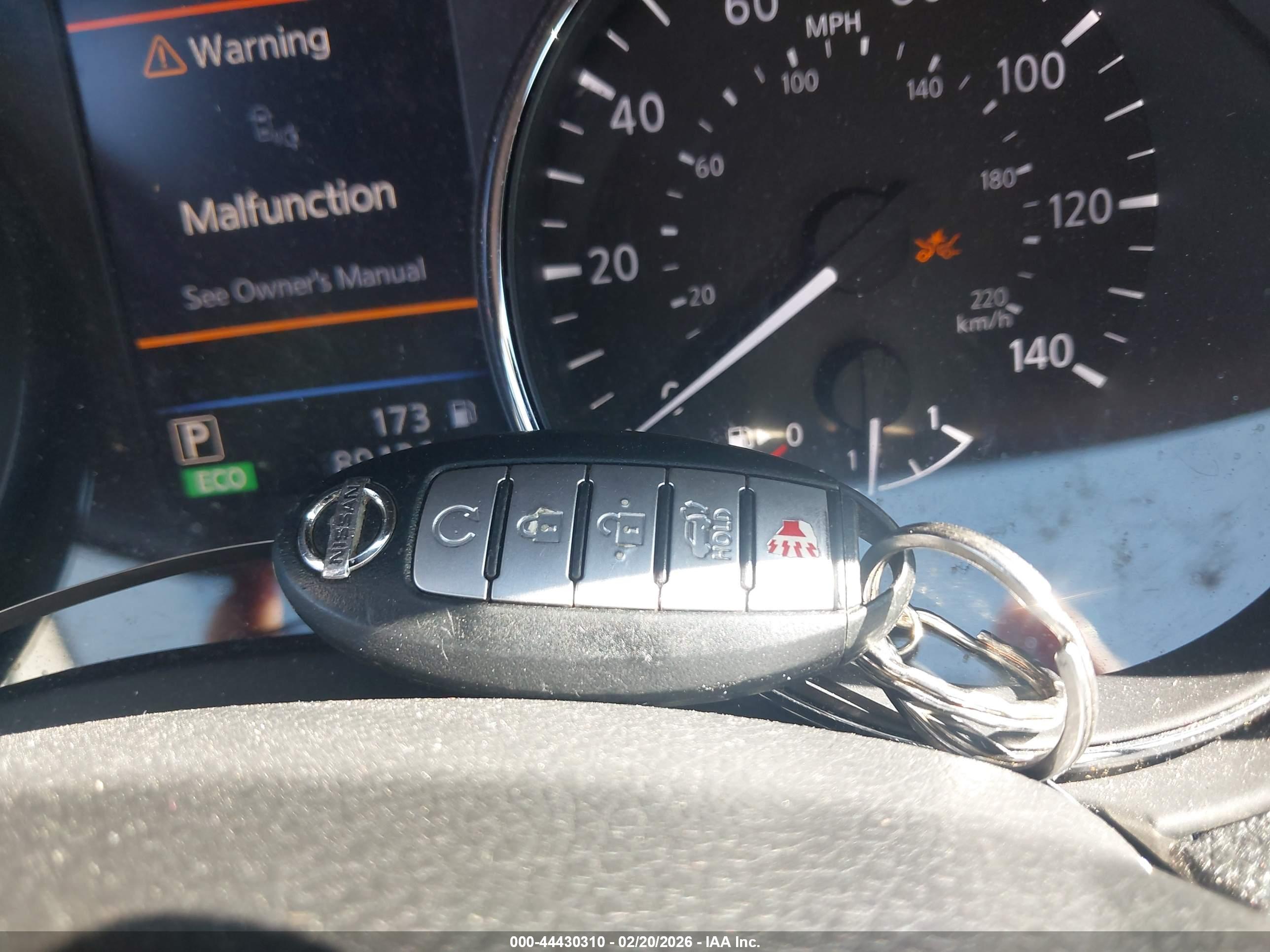 NISSAN ROGUE image 11