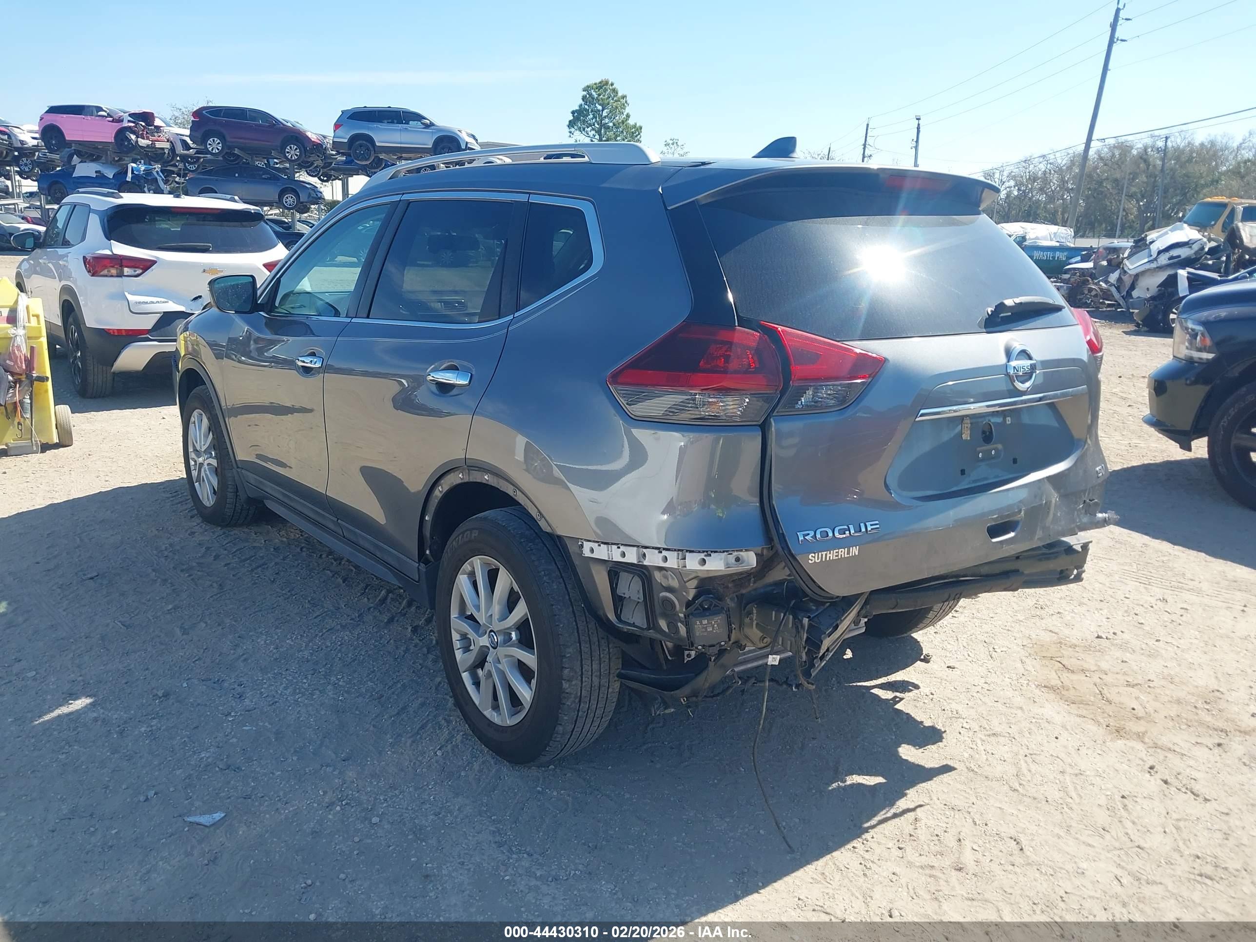 NISSAN ROGUE image 3