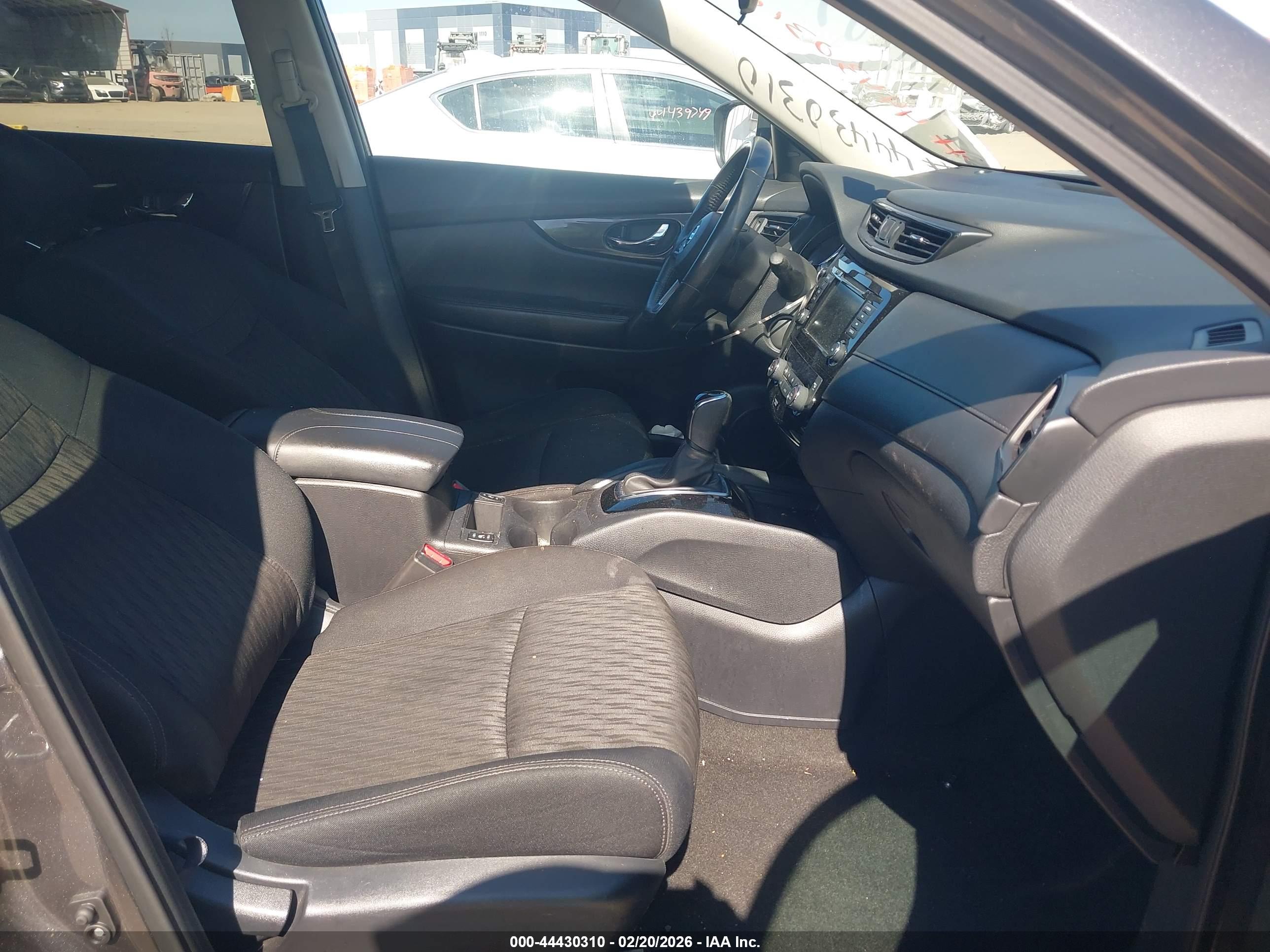 NISSAN ROGUE image 5