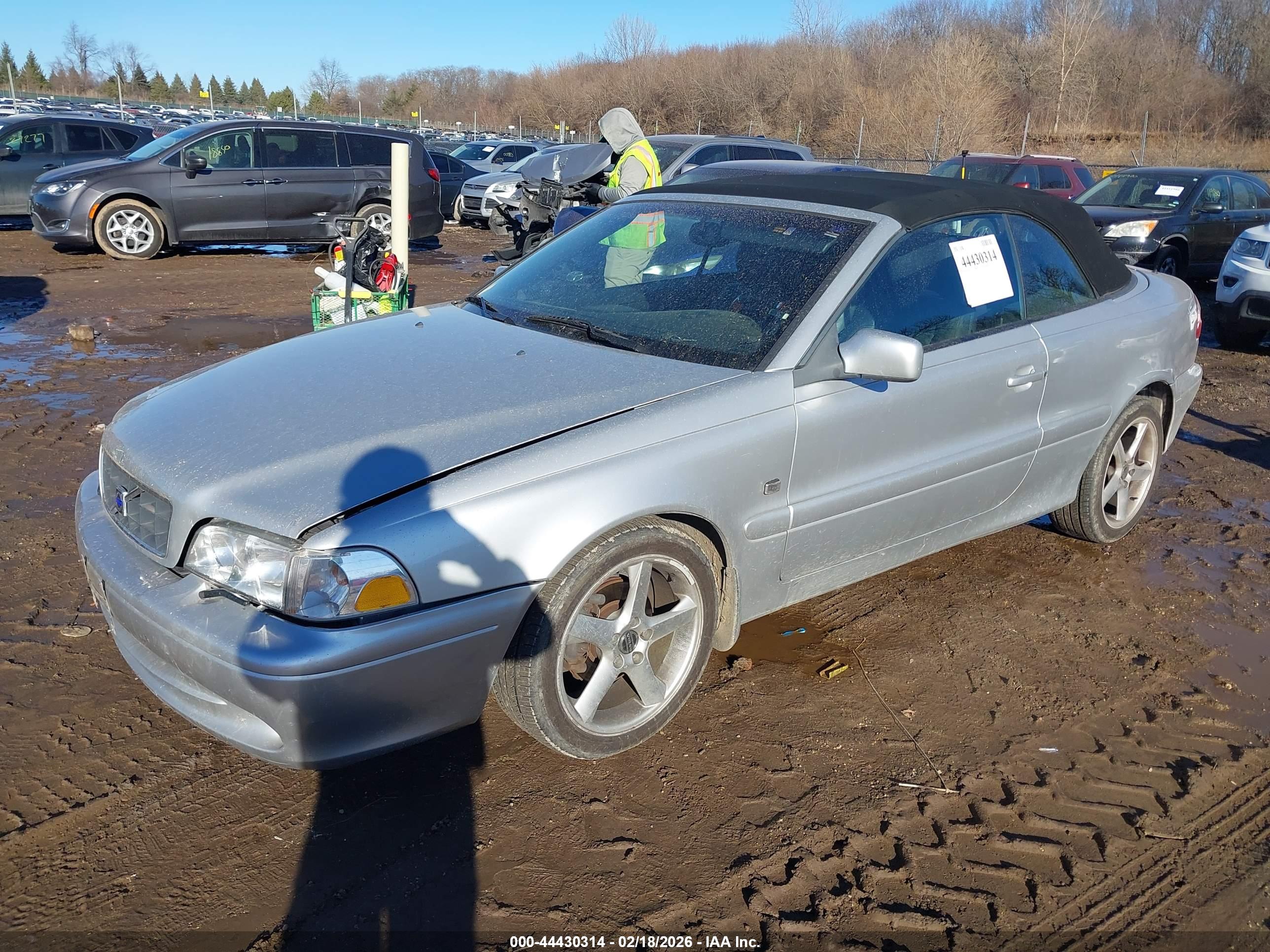 VOLVO C70 image 2