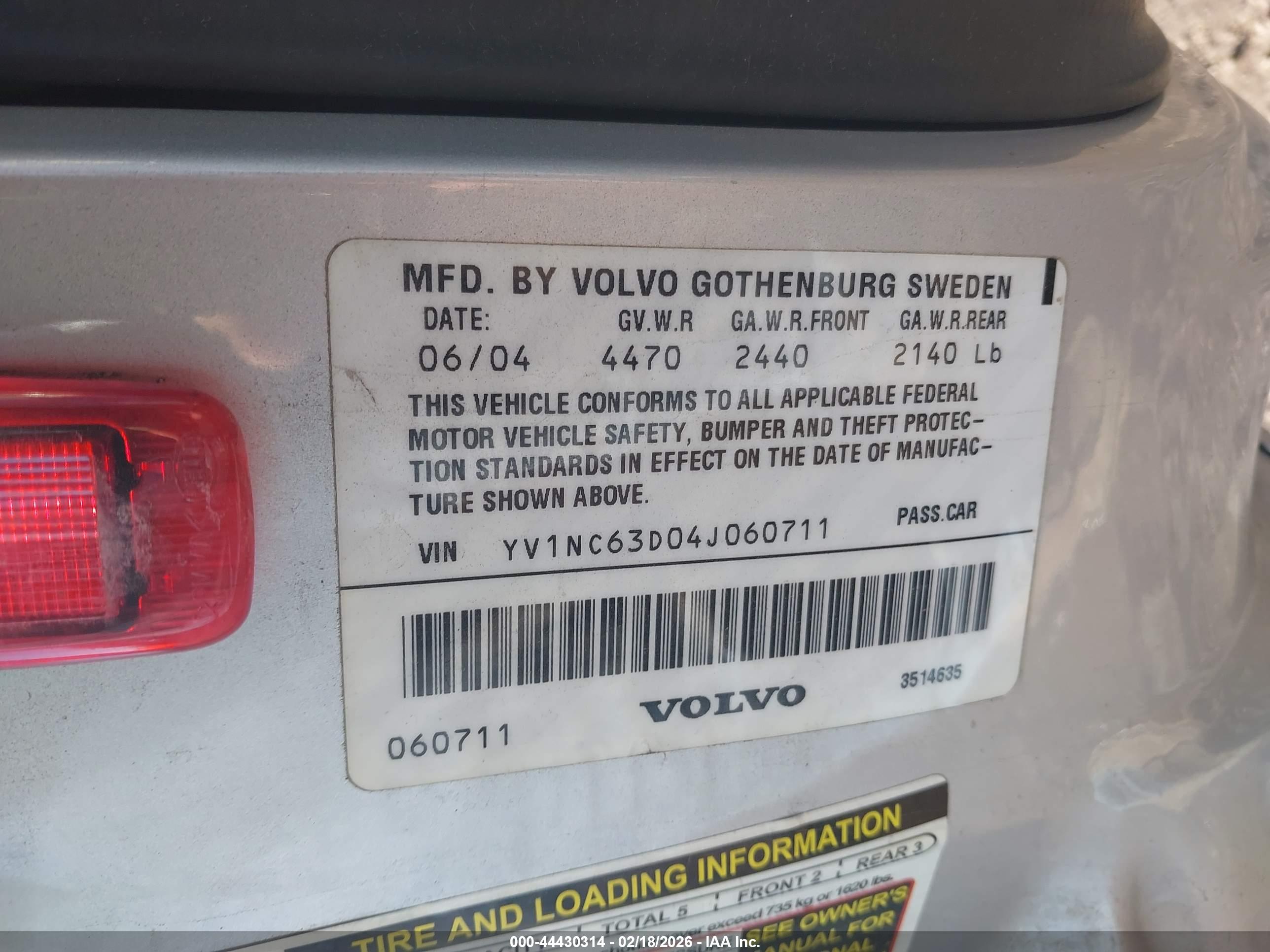 VOLVO C70 image 9