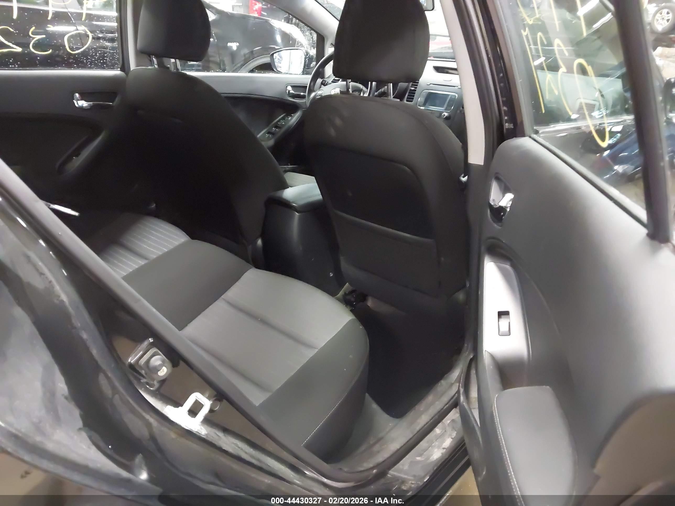 KIA FORTE image 8