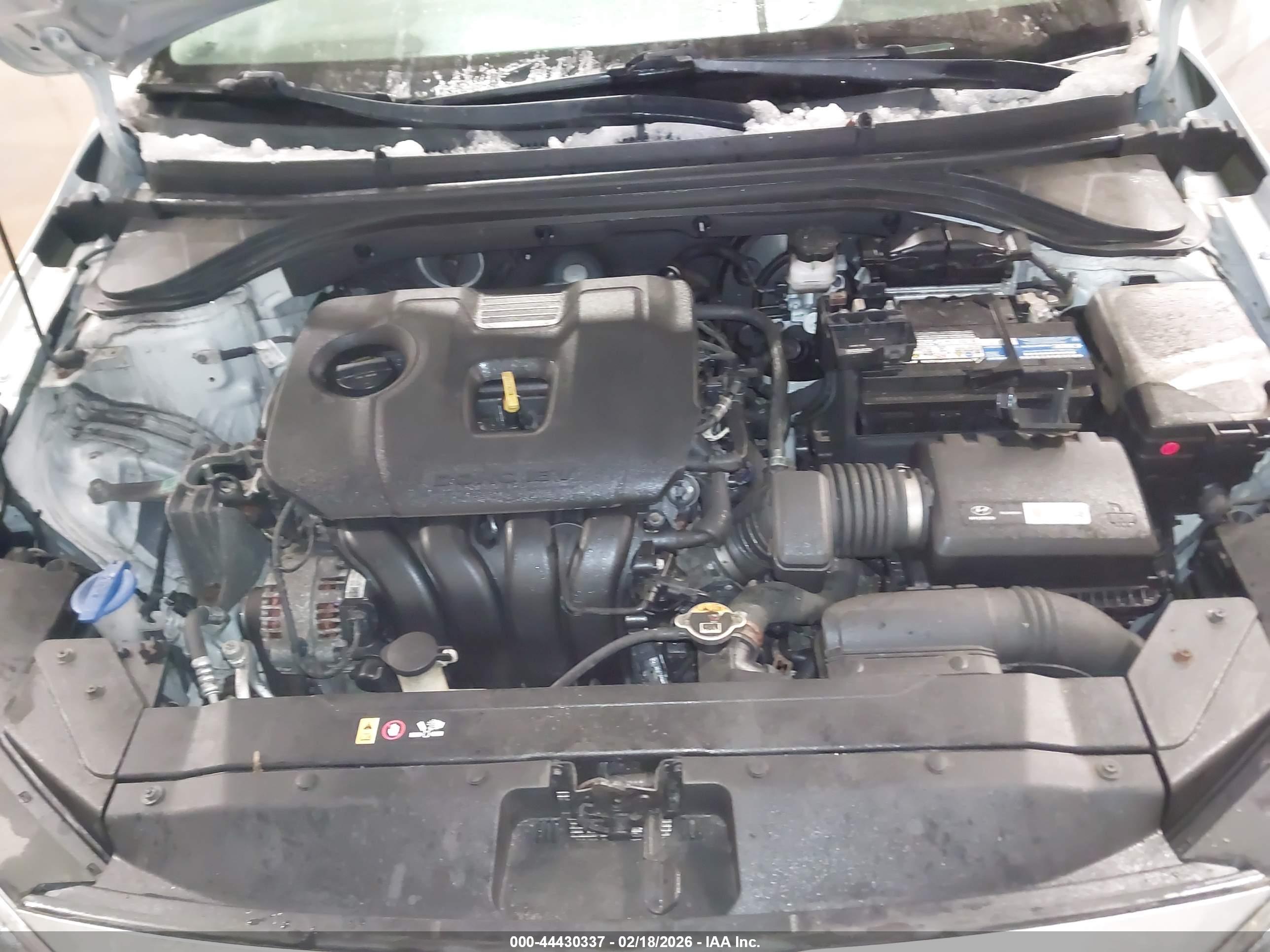 HYUNDAI ELANTRA image 10