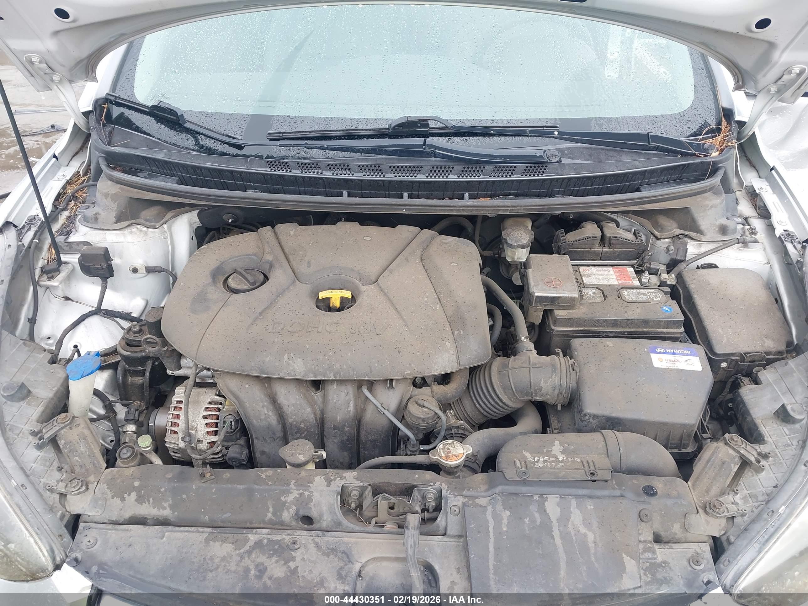 HYUNDAI ELANTRA image 10