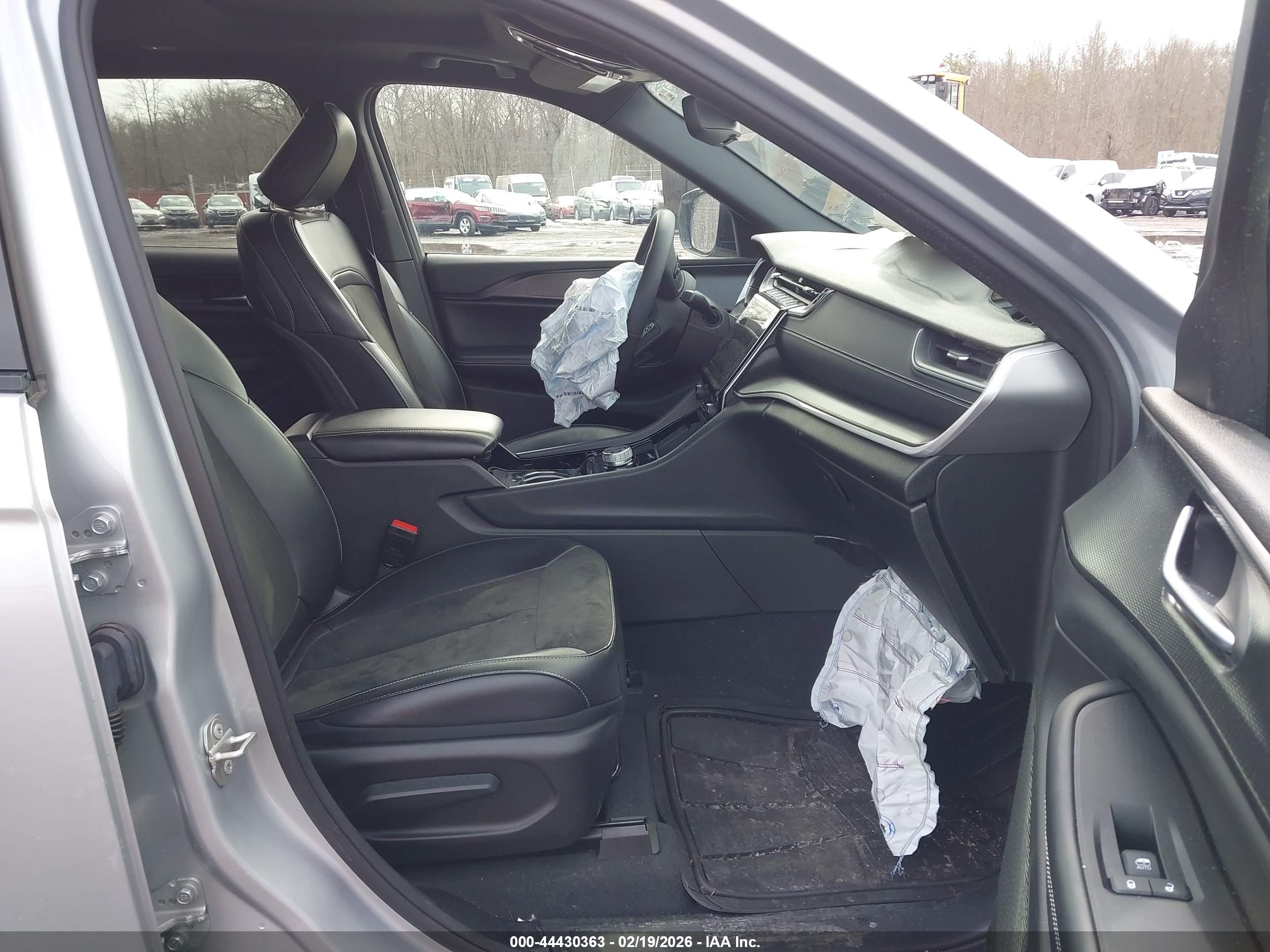 JEEP GRAND image 5