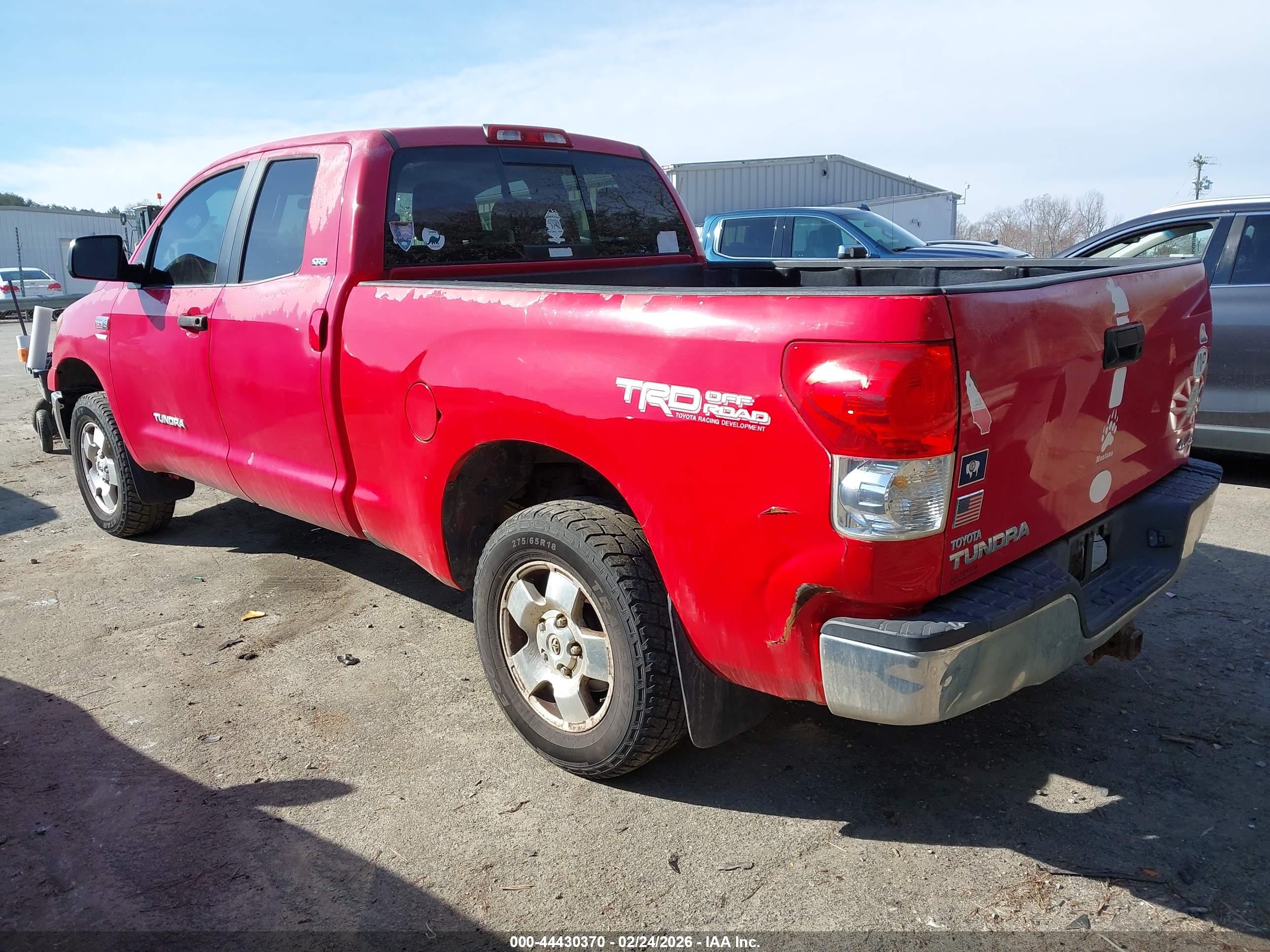 TOYOTA TUNDRA image 3
