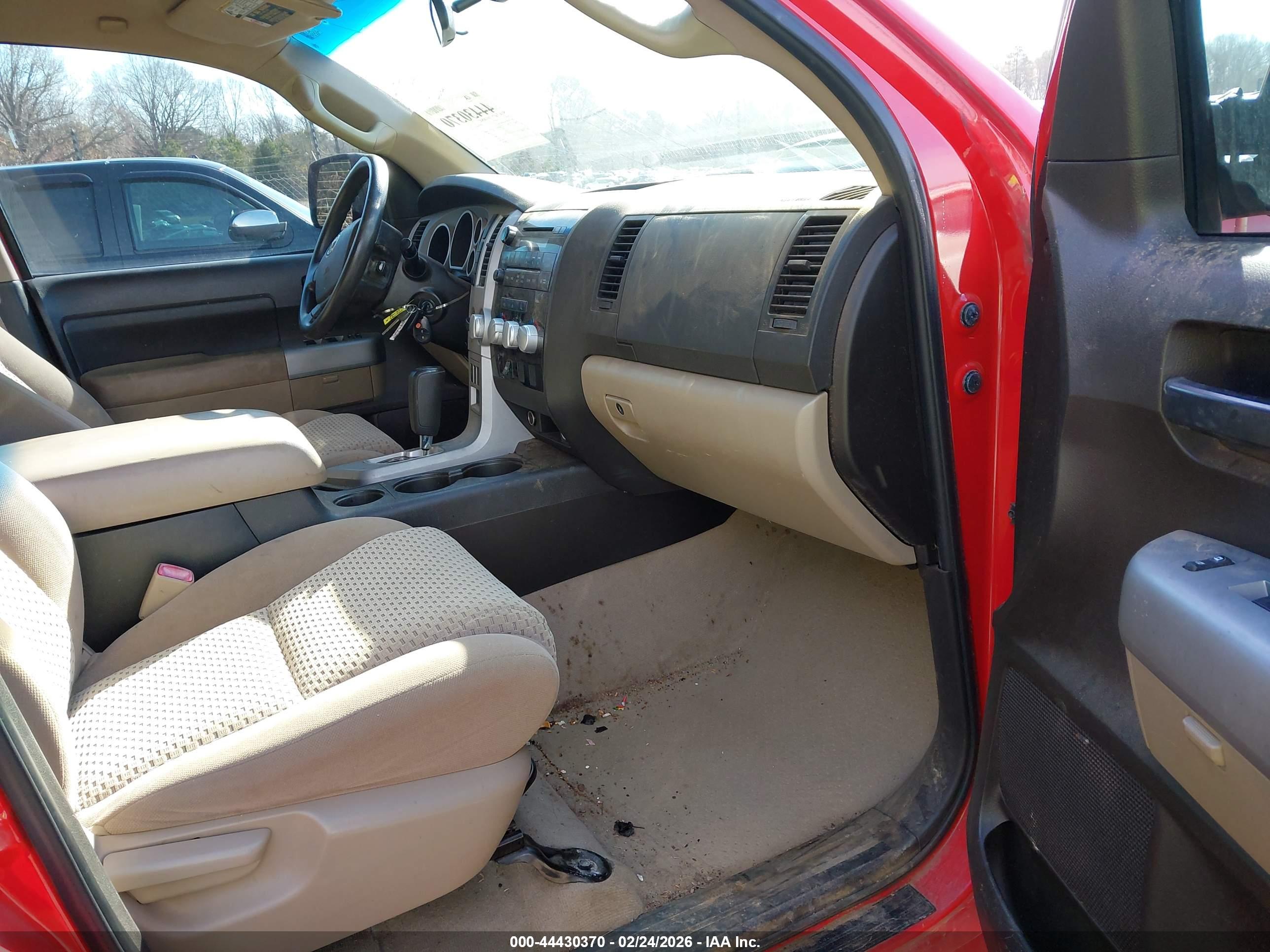 TOYOTA TUNDRA image 5