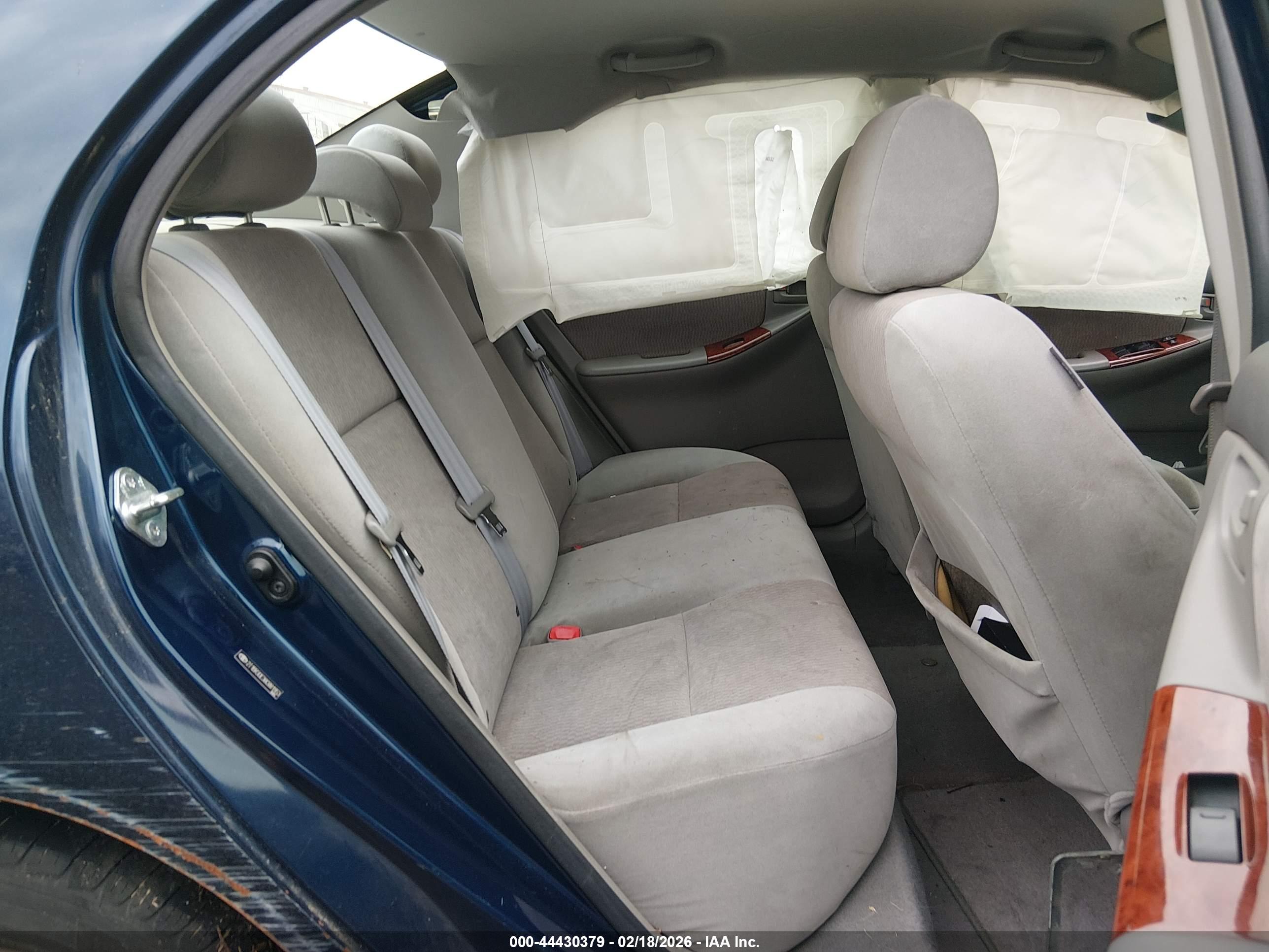 TOYOTA COROLLA image 8