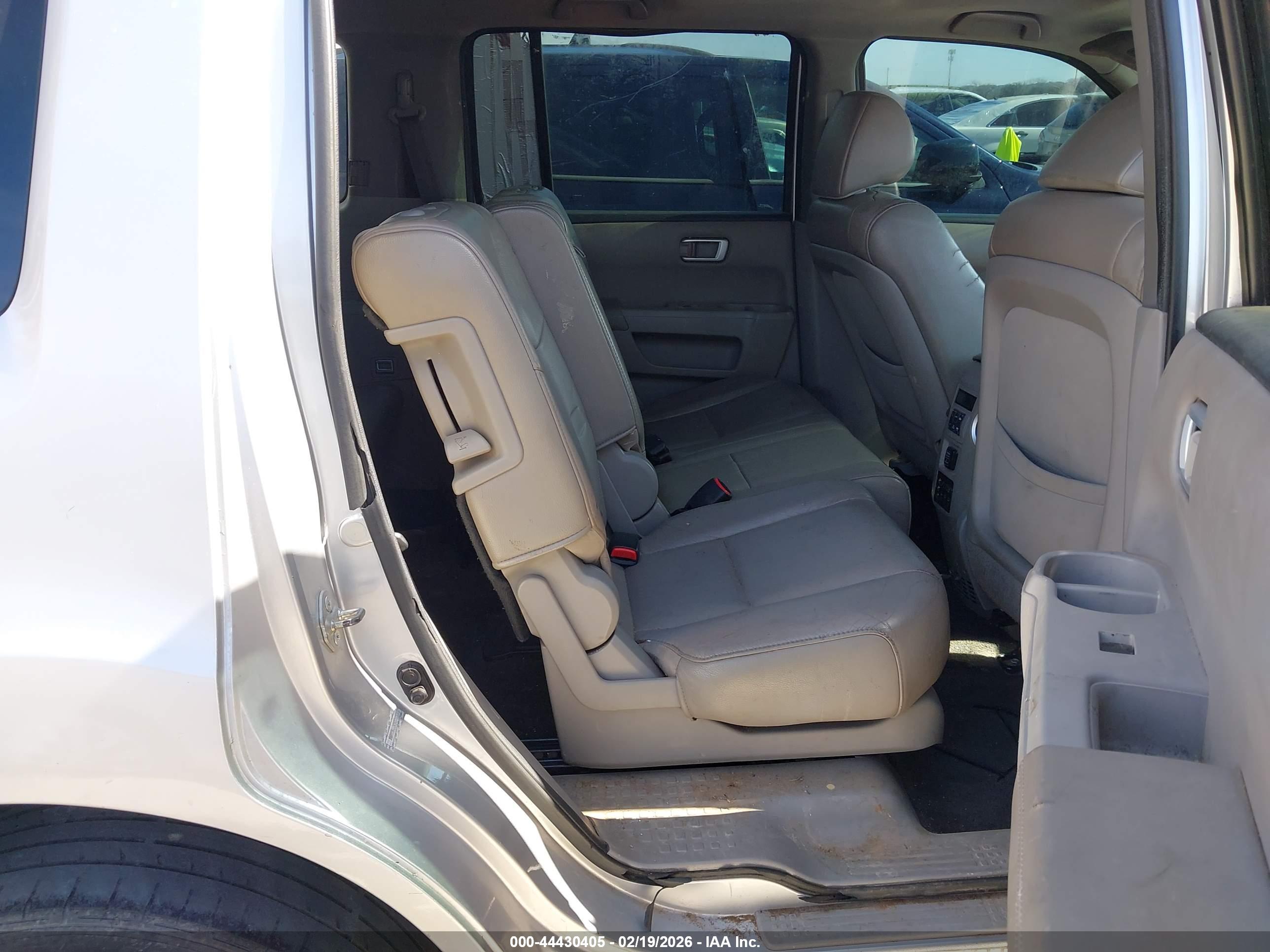 HONDA PILOT image 8