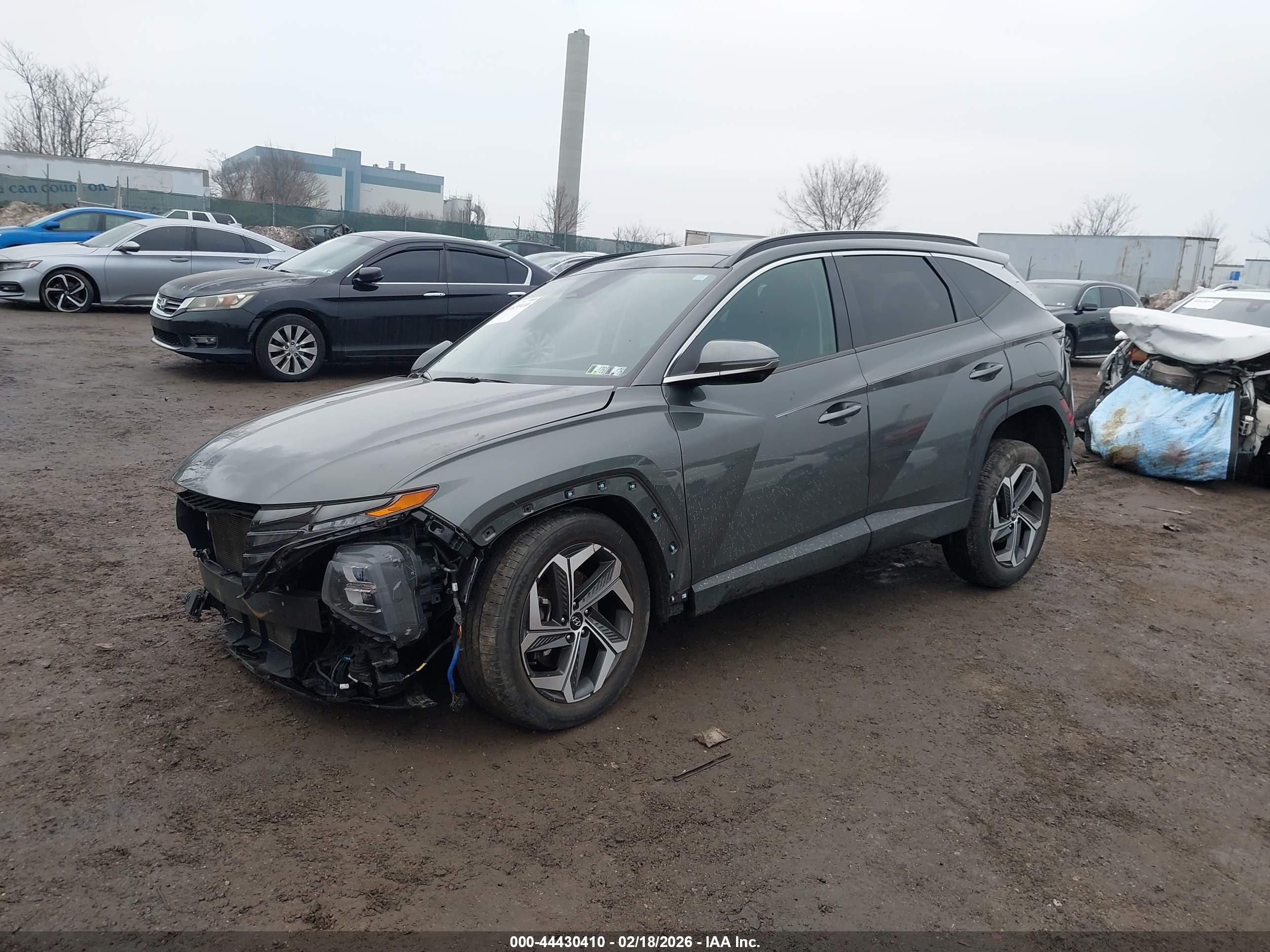 HYUNDAI TUCSON image 2