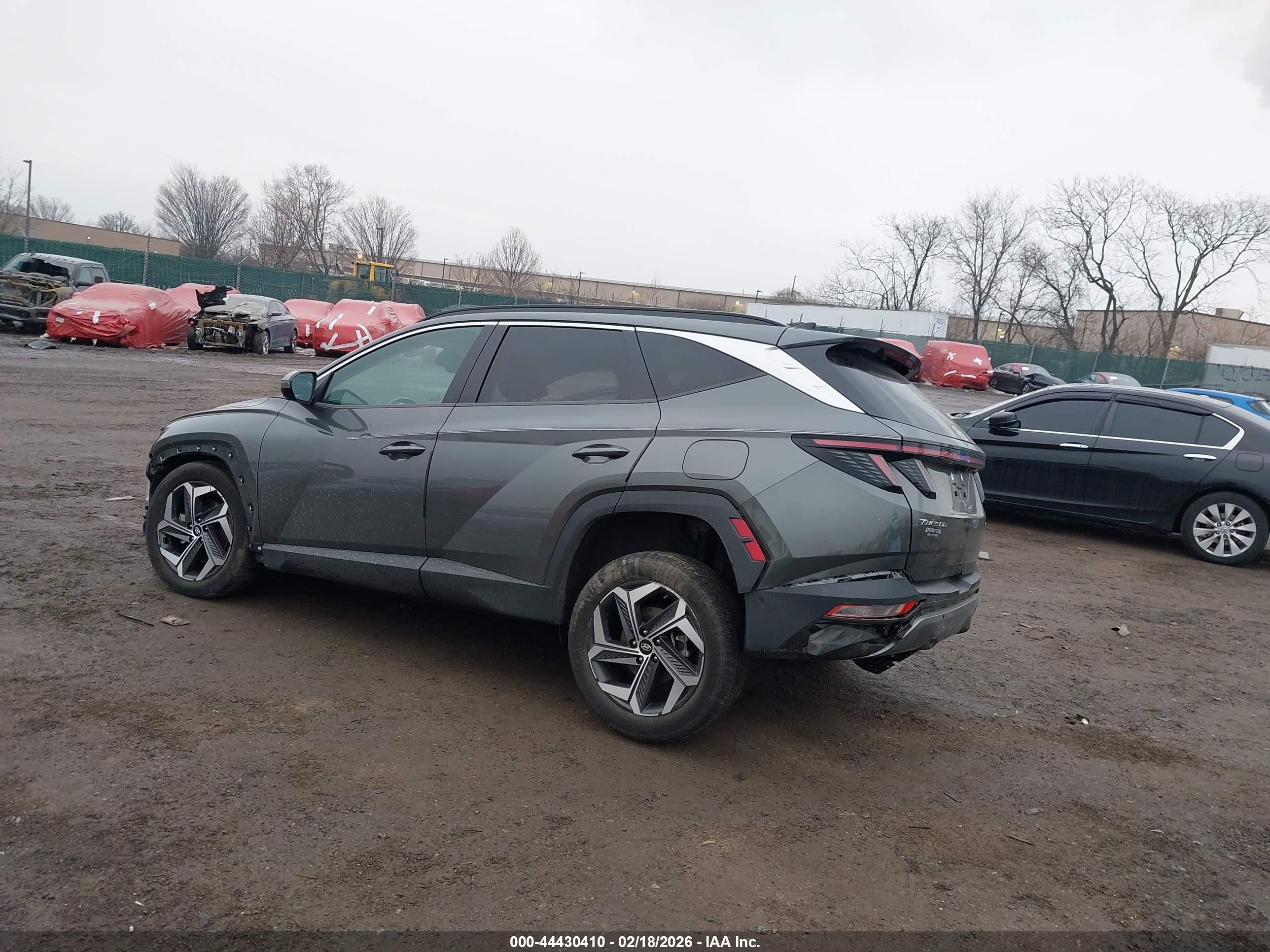HYUNDAI TUCSON image 3