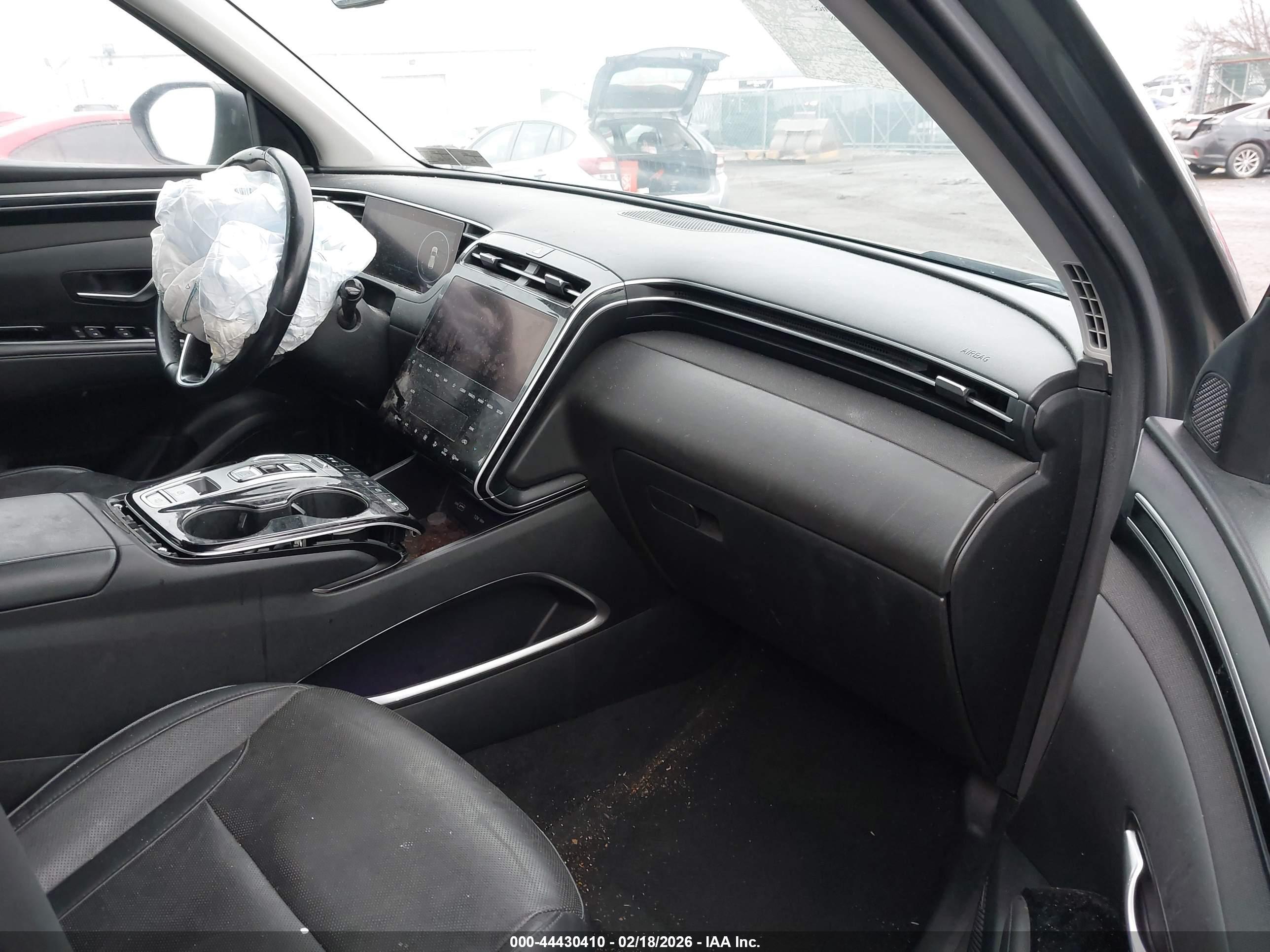 HYUNDAI TUCSON image 5