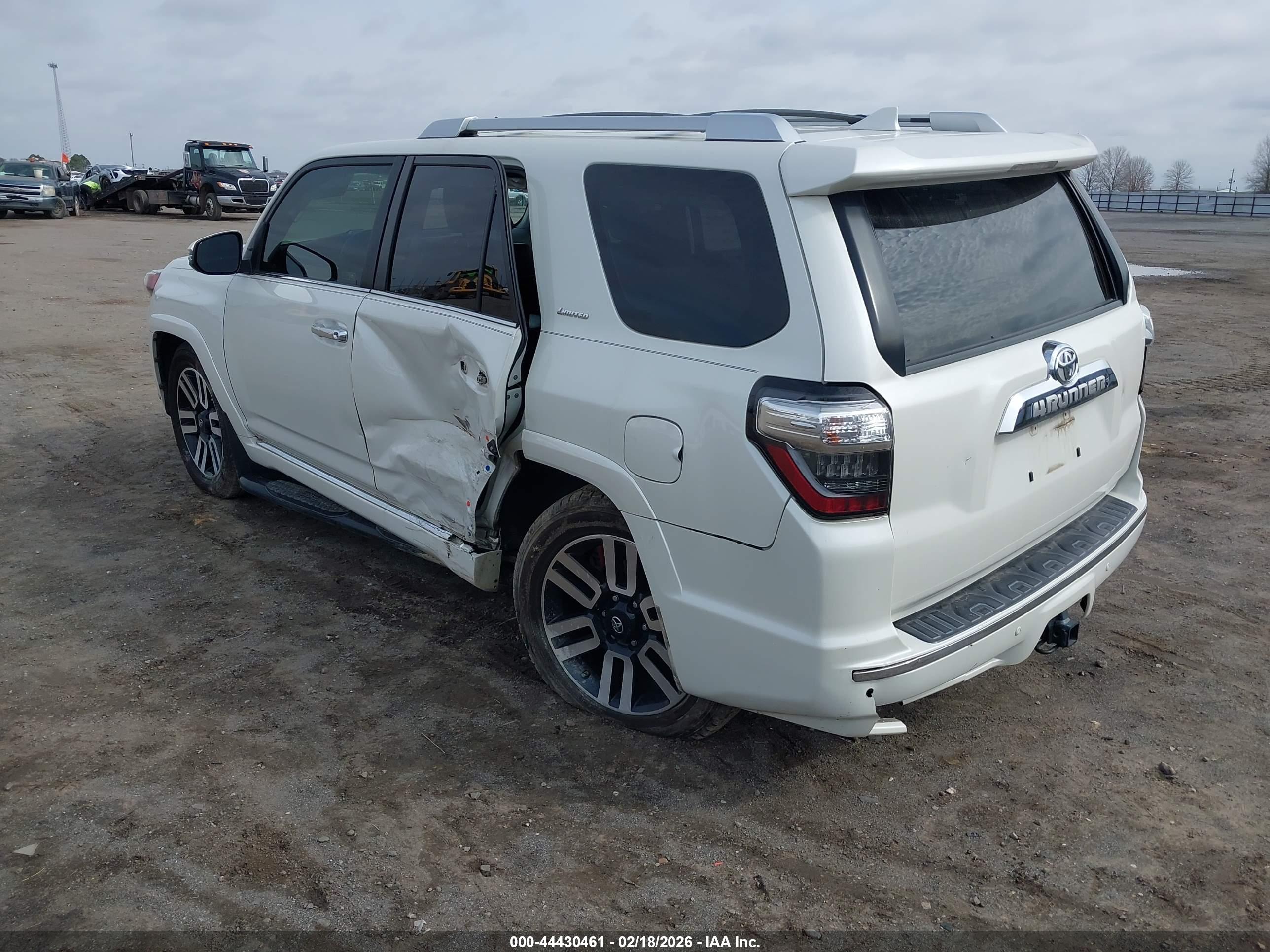 TOYOTA 4RUNNER image 3