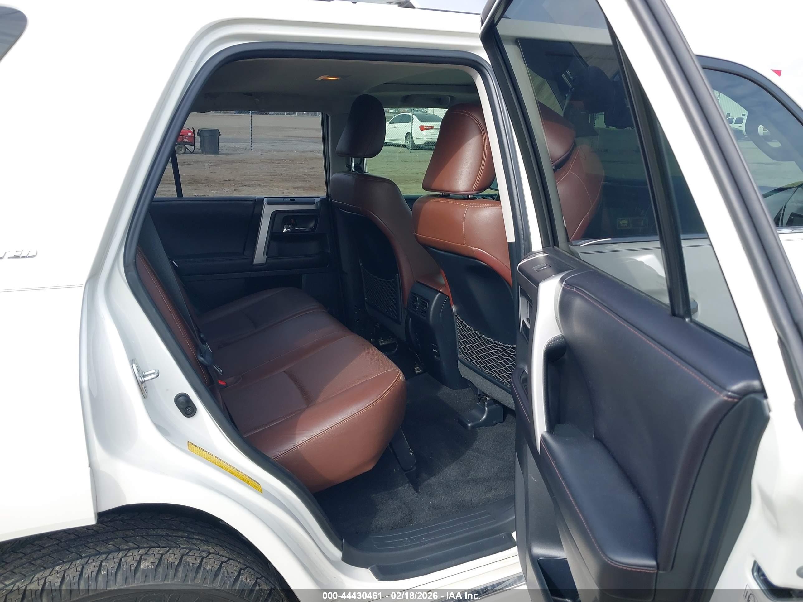 TOYOTA 4RUNNER image 8