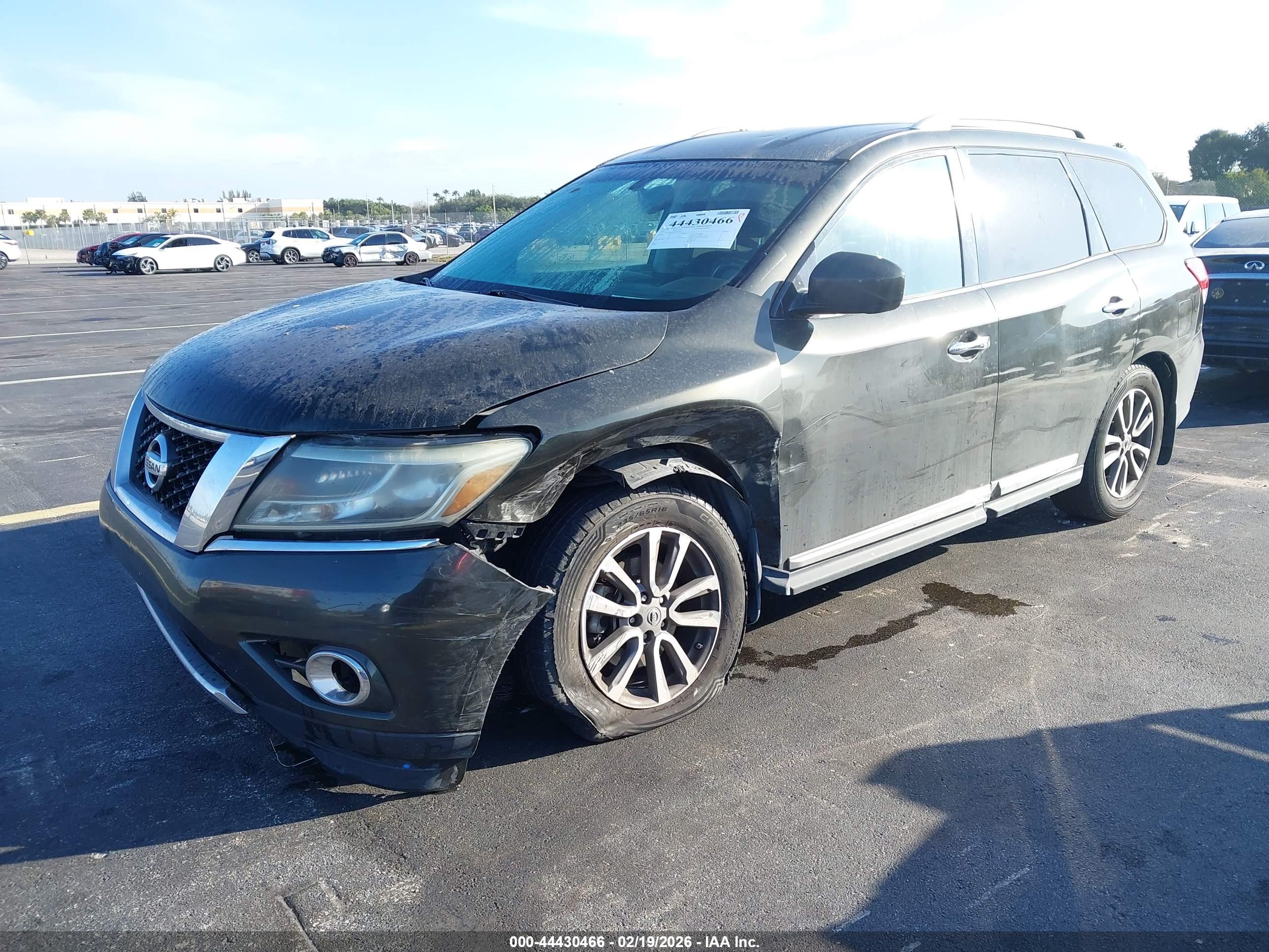 NISSAN PATHFINDER image 2