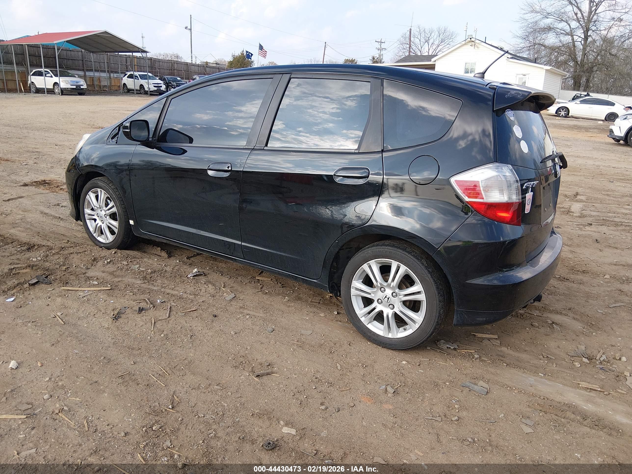 HONDA FIT image 3