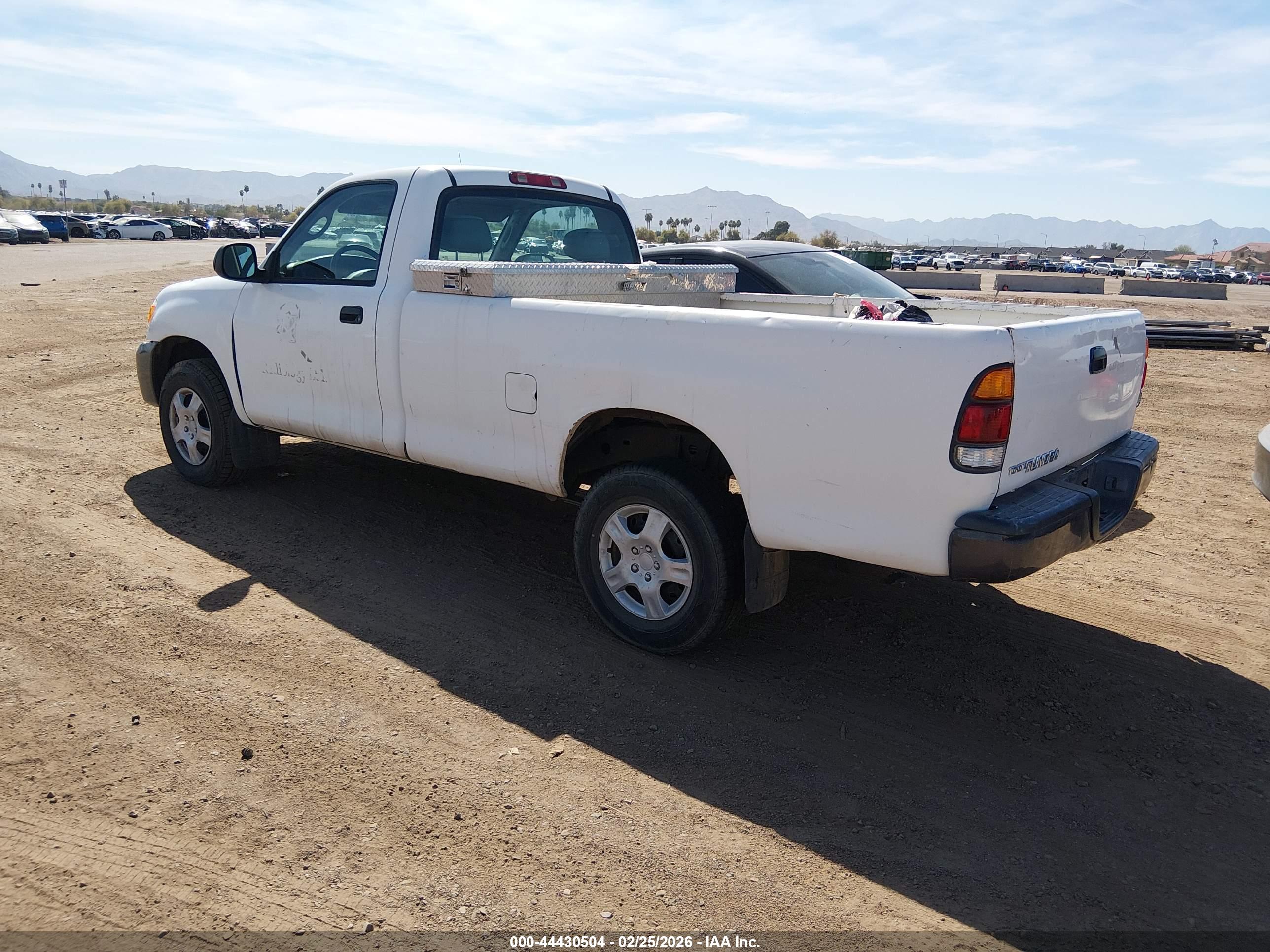 TOYOTA TUNDRA image 3