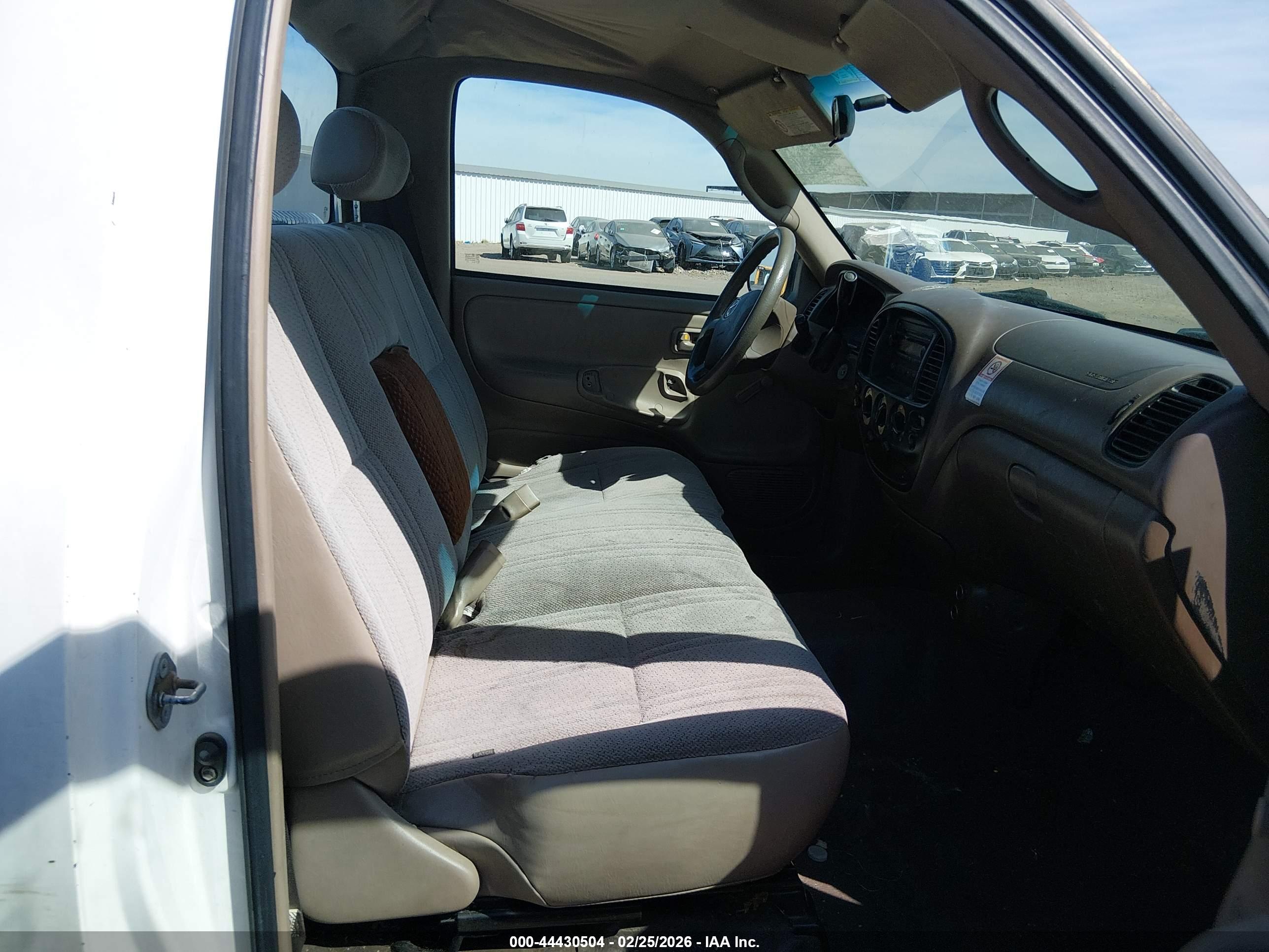 TOYOTA TUNDRA image 5