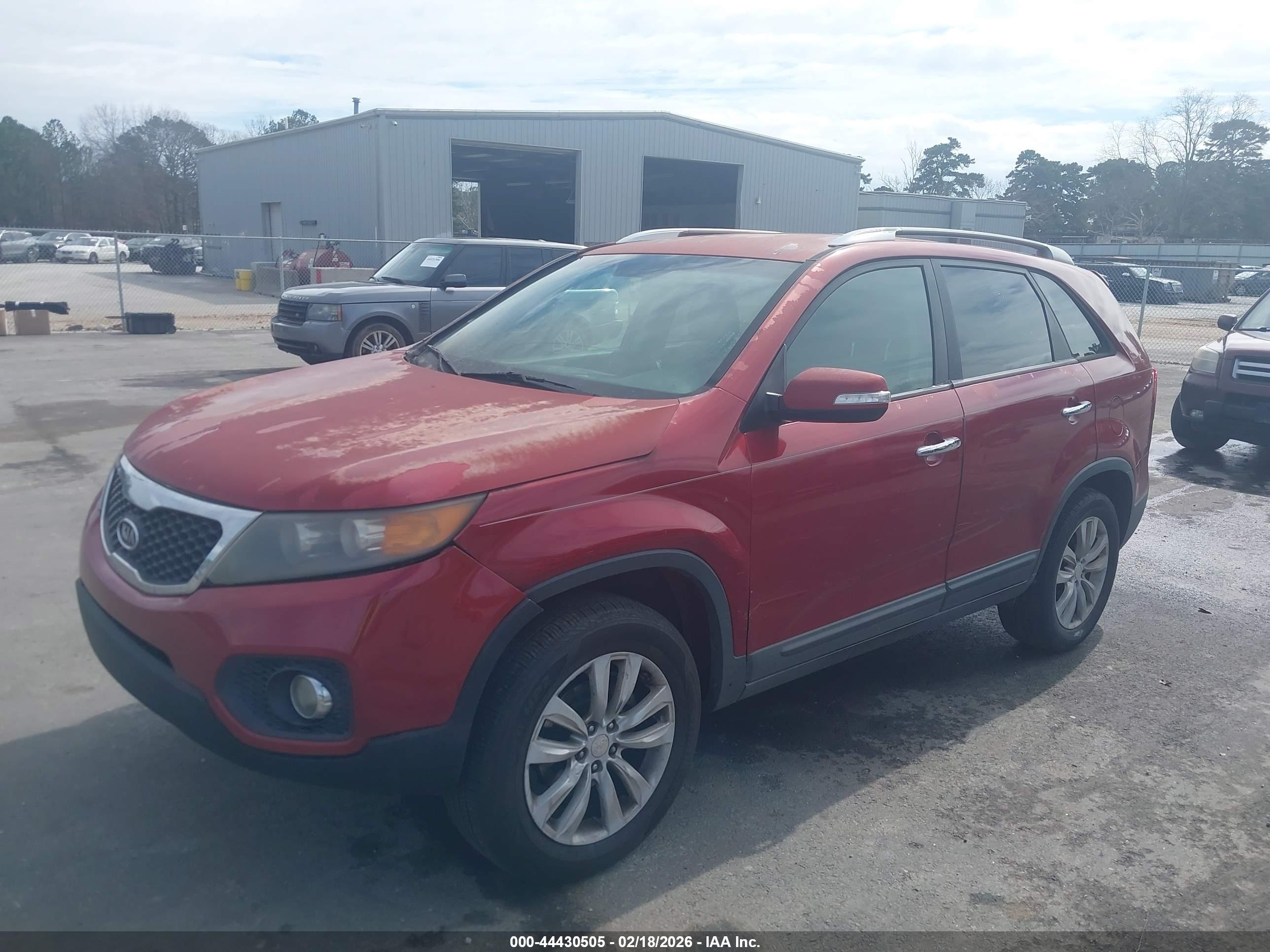 KIA SORENTO image 2