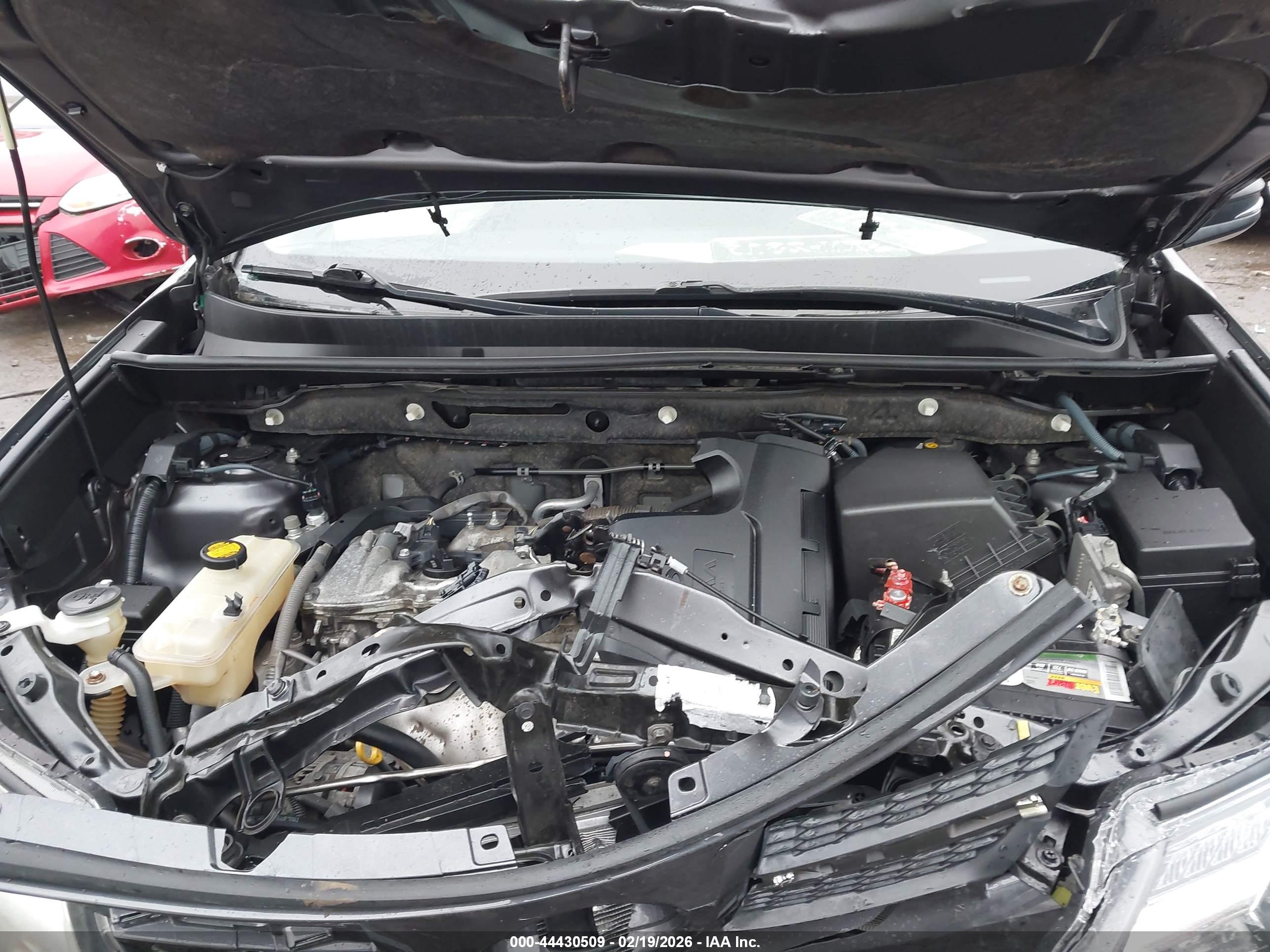TOYOTA RAV4 image 10