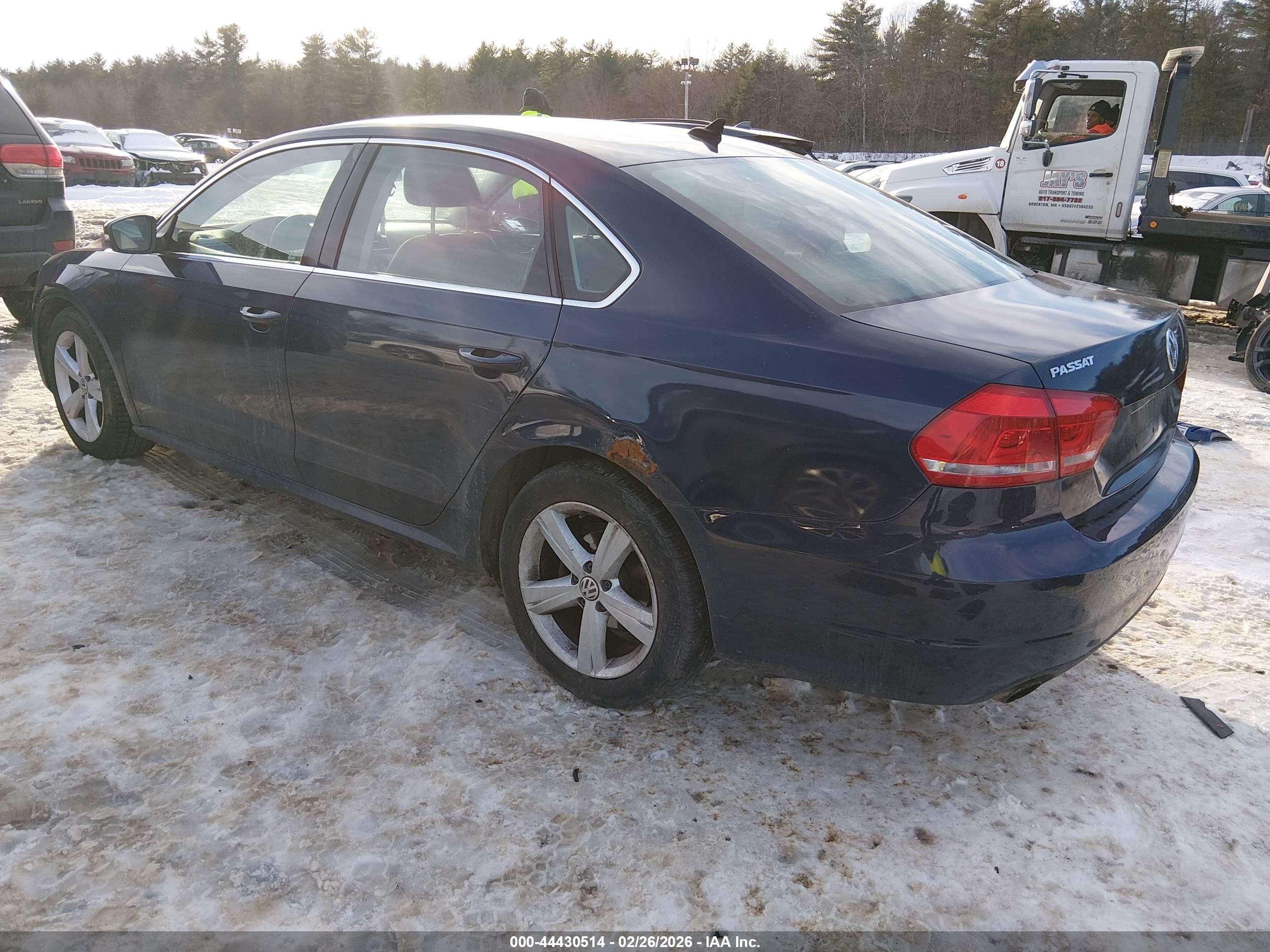 VOLKSWAGEN PASSAT image 3
