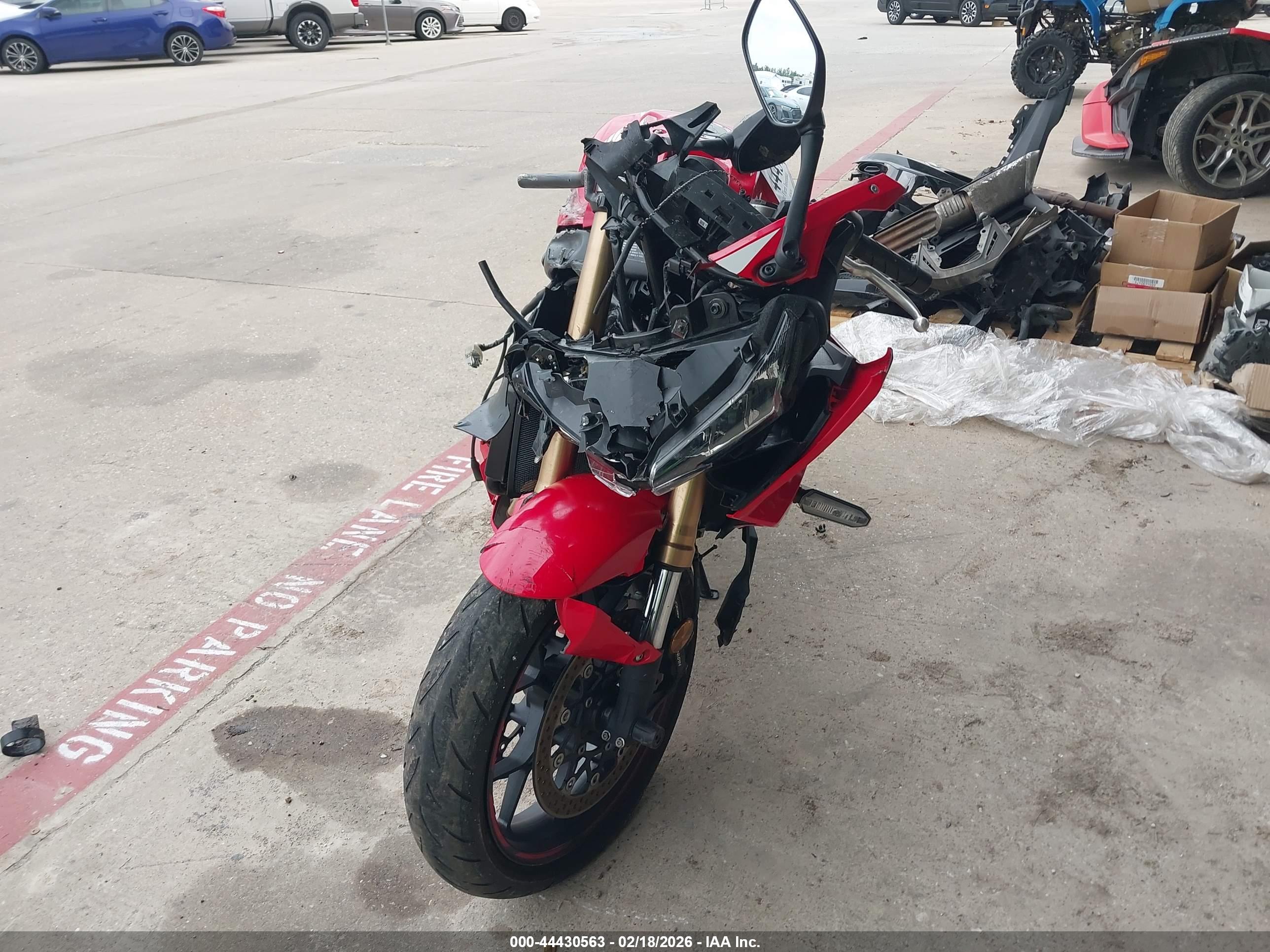 HONDA CBR650 image 5