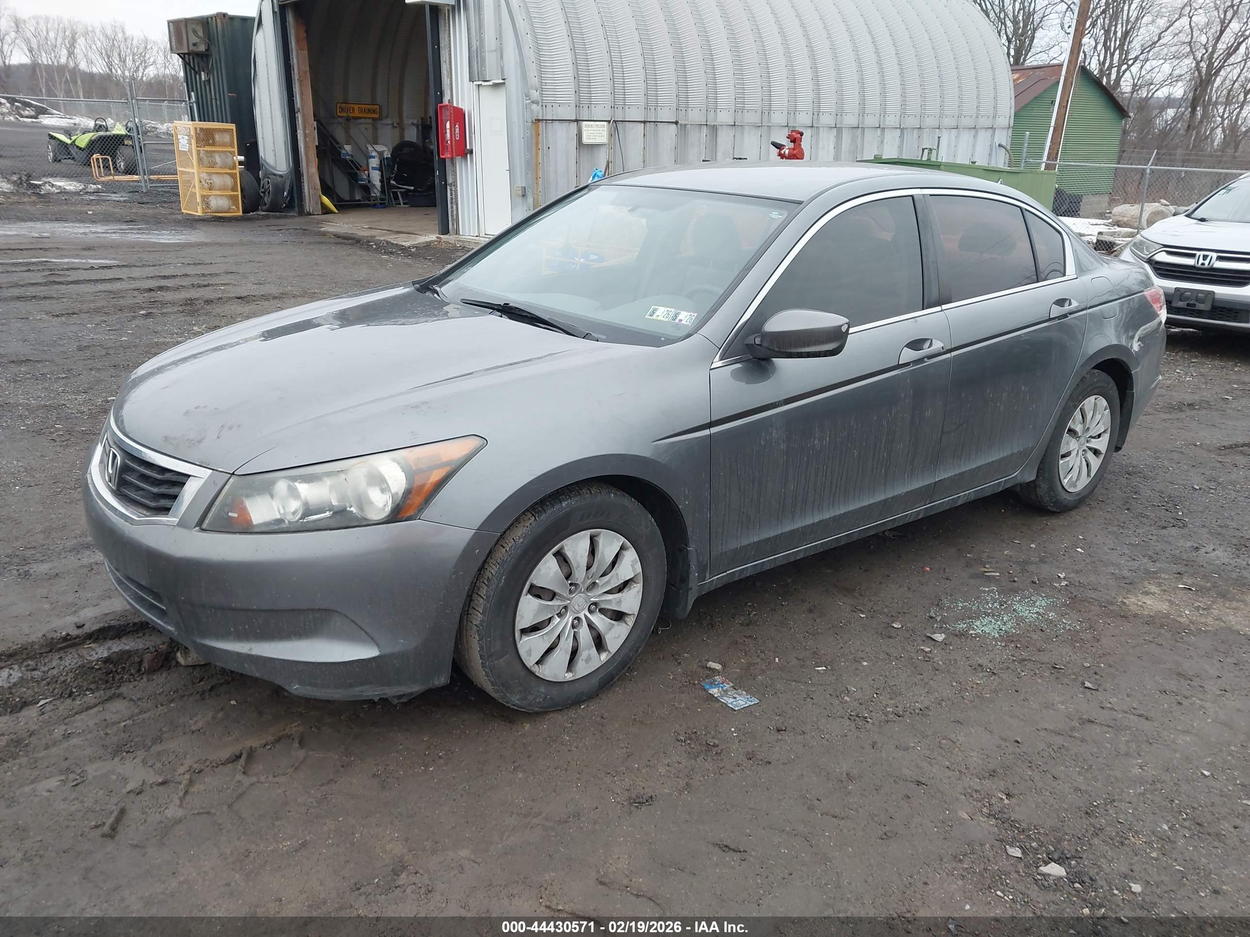 HONDA ACCORD image 2