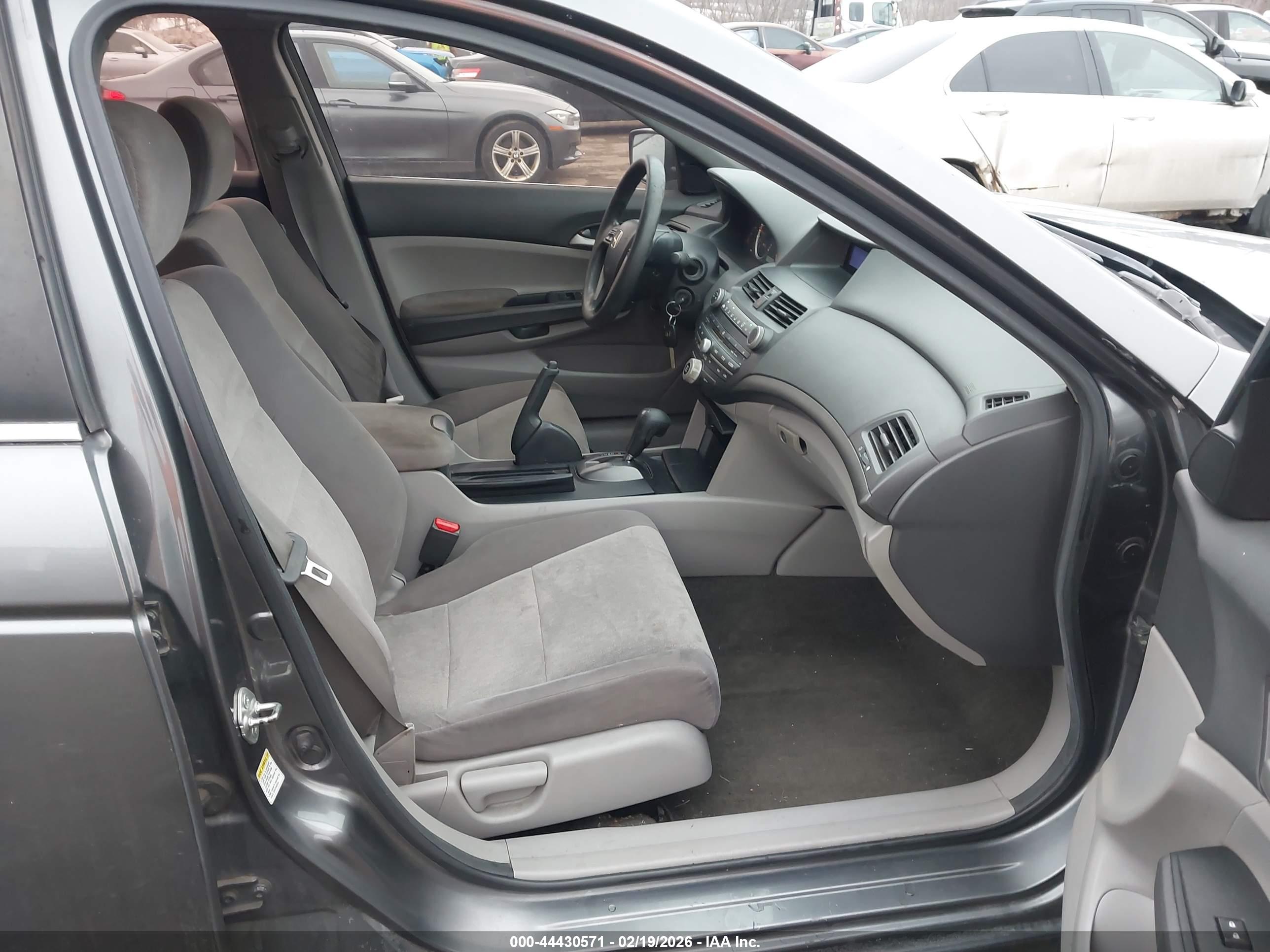 HONDA ACCORD image 5