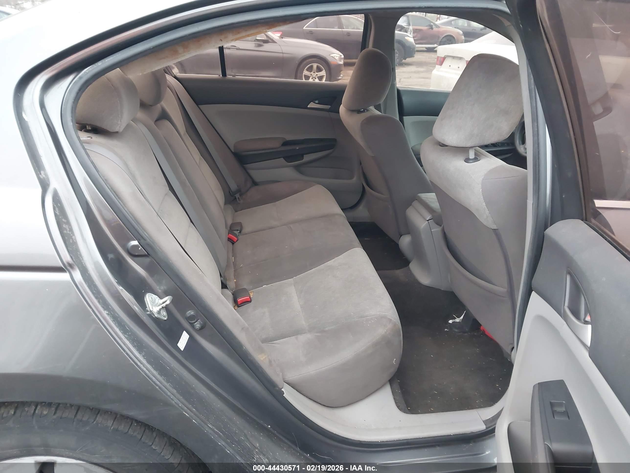 HONDA ACCORD image 8