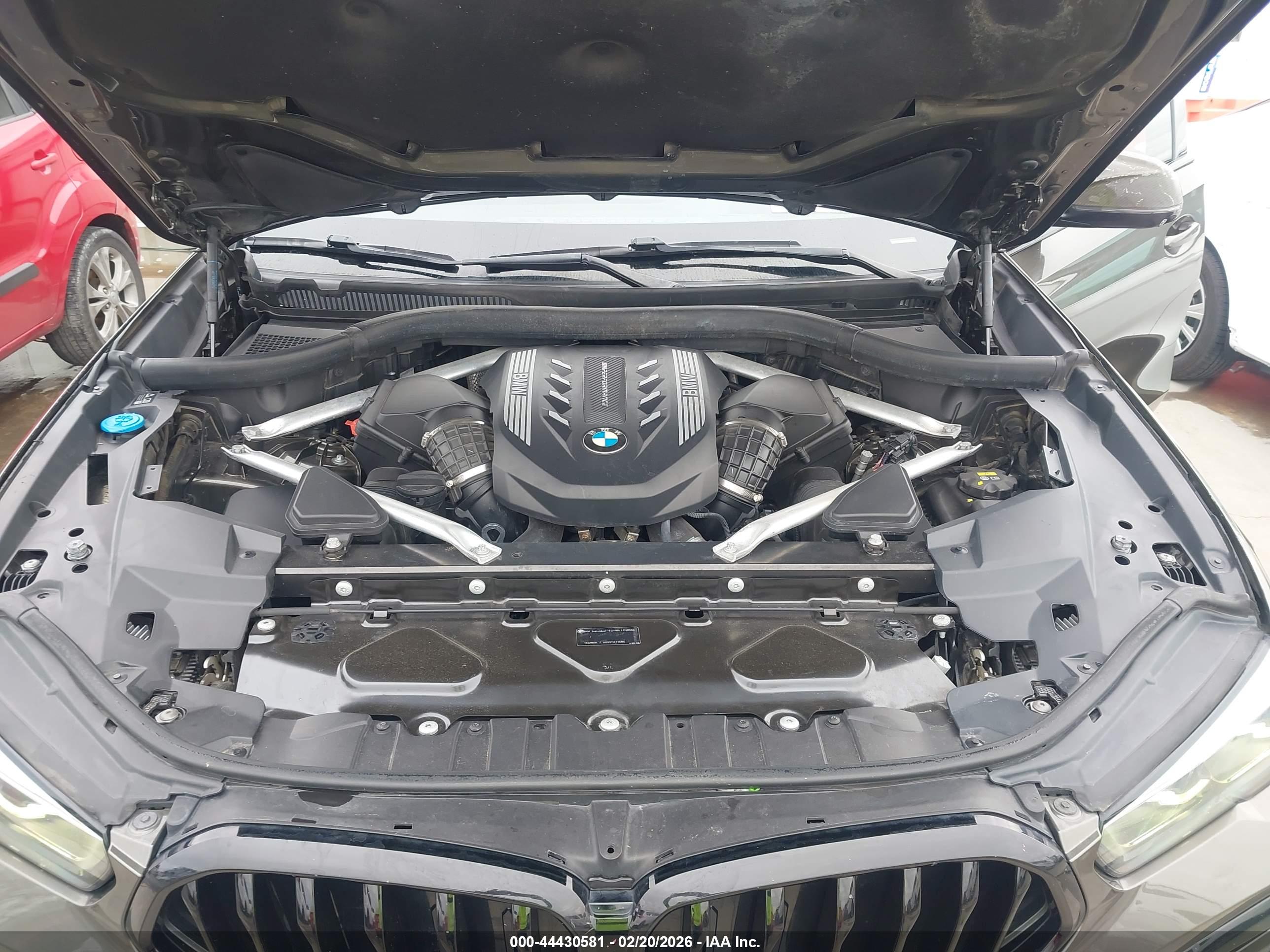 BMW X6 image 10