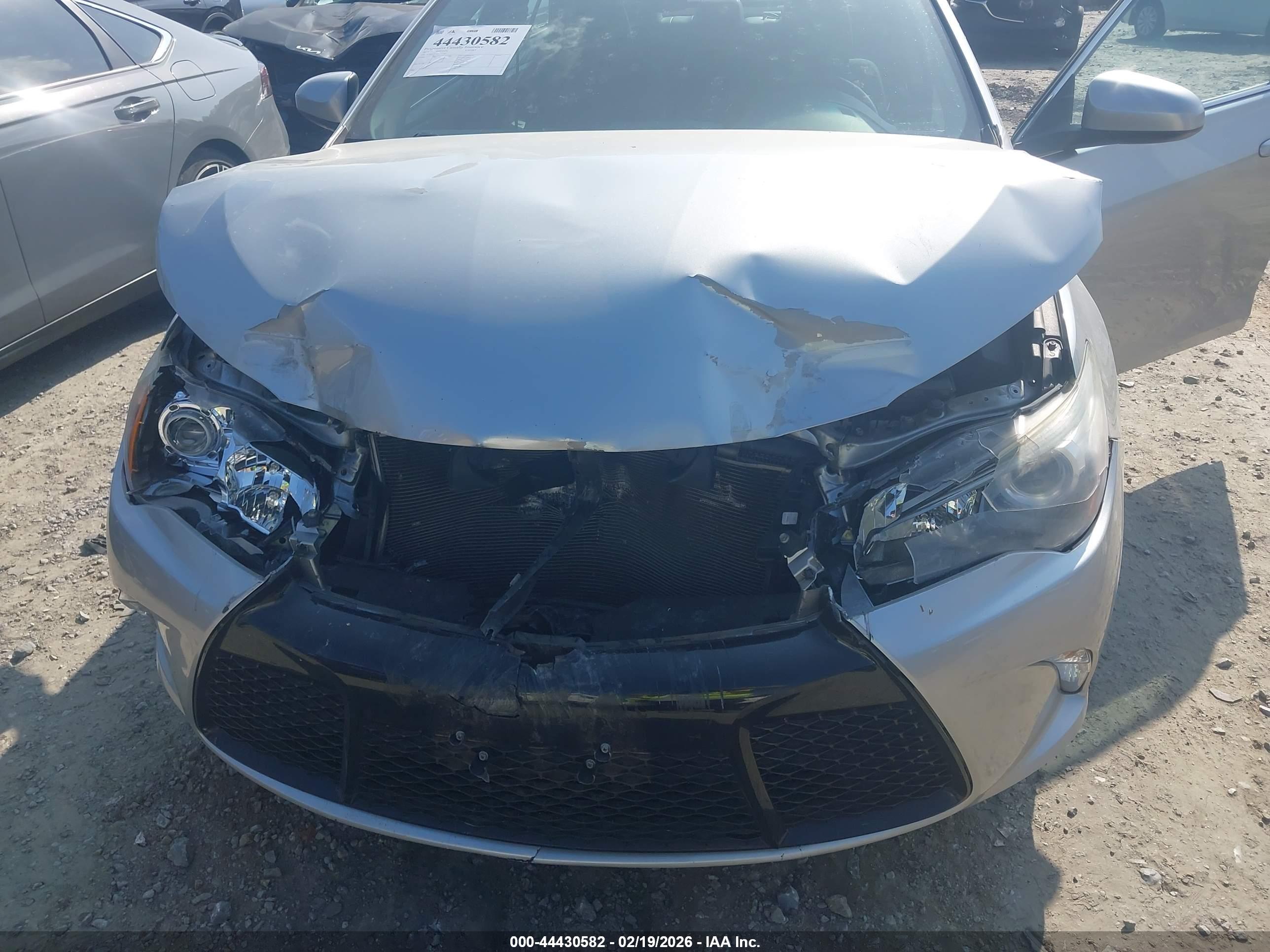 TOYOTA CAMRY image 6