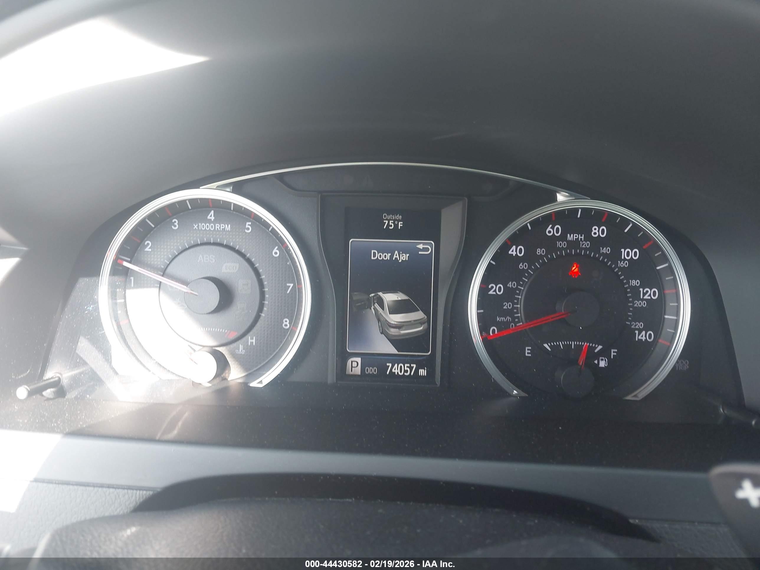 TOYOTA CAMRY image 7