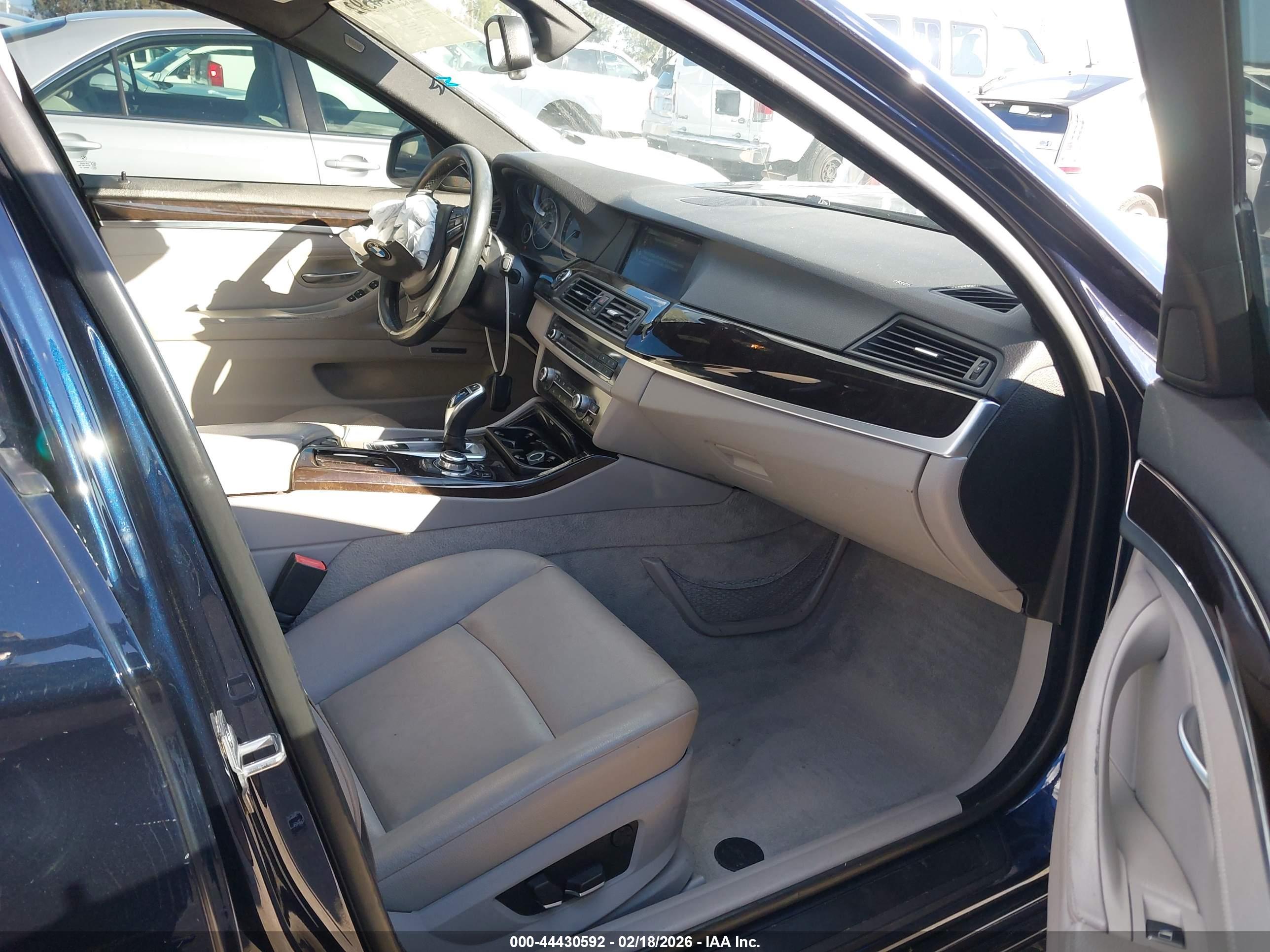 BMW 535I image 5