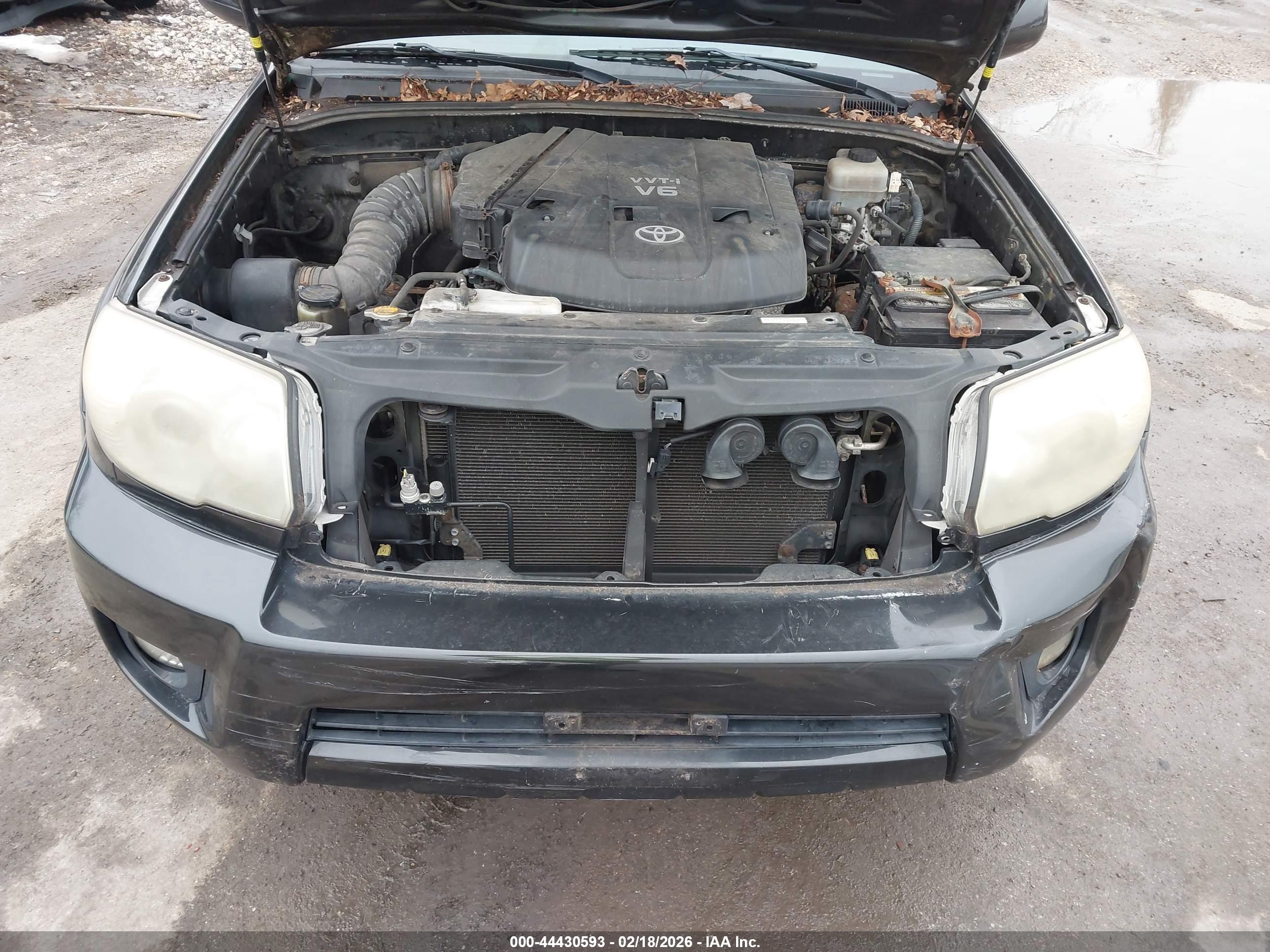 TOYOTA 4RUNNER image 10