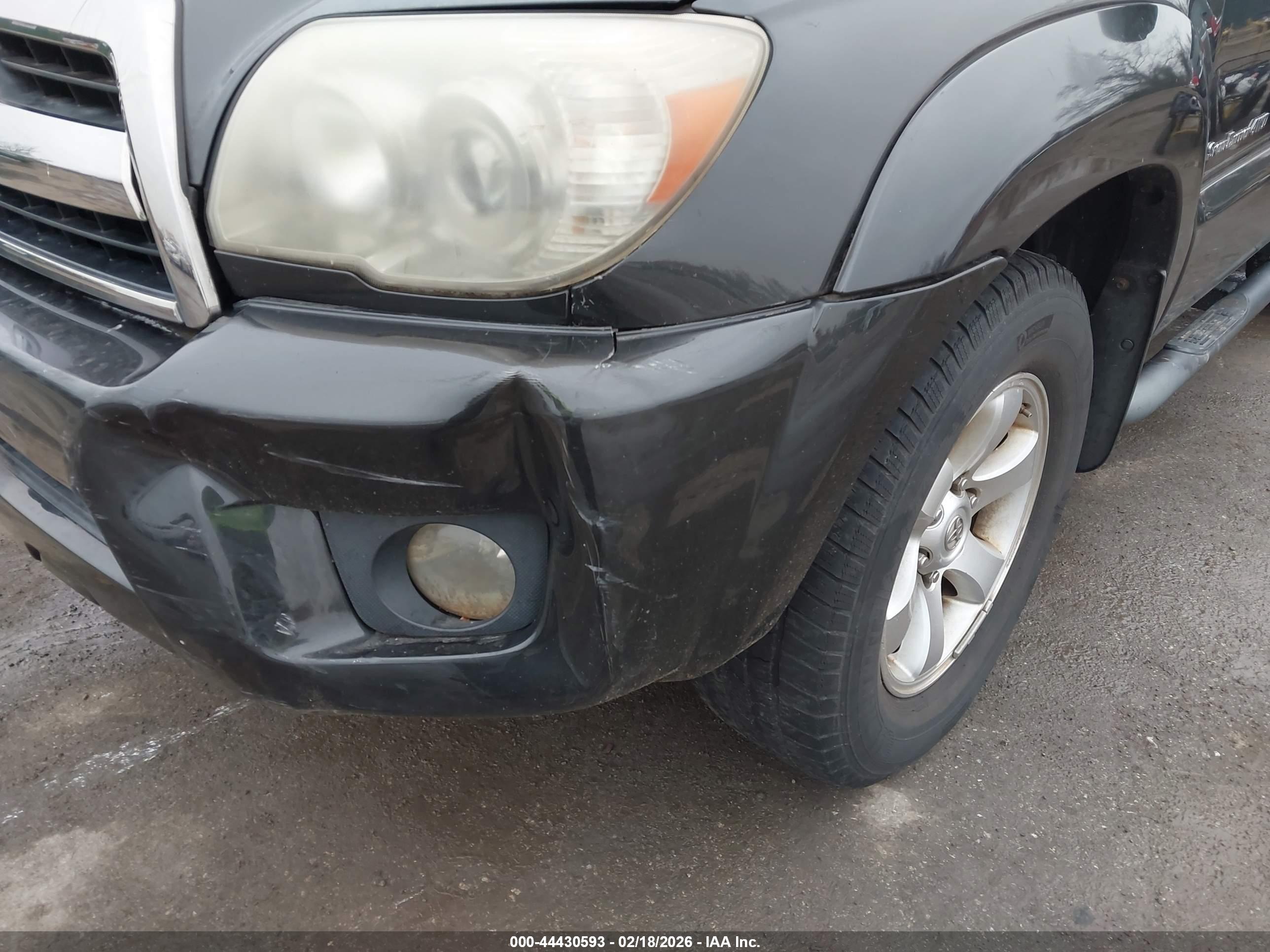 TOYOTA 4RUNNER image 6