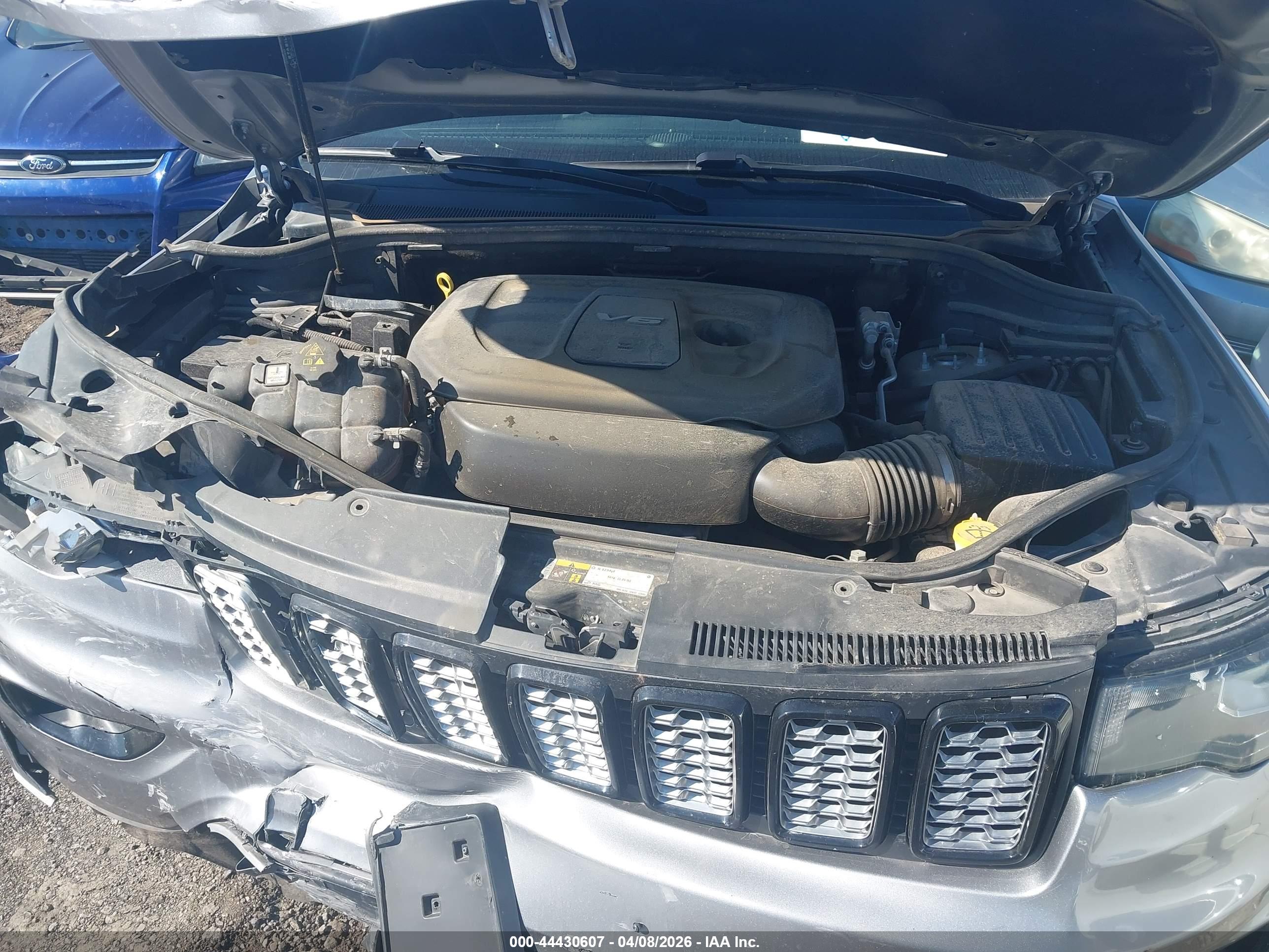 JEEP GRAND image 10