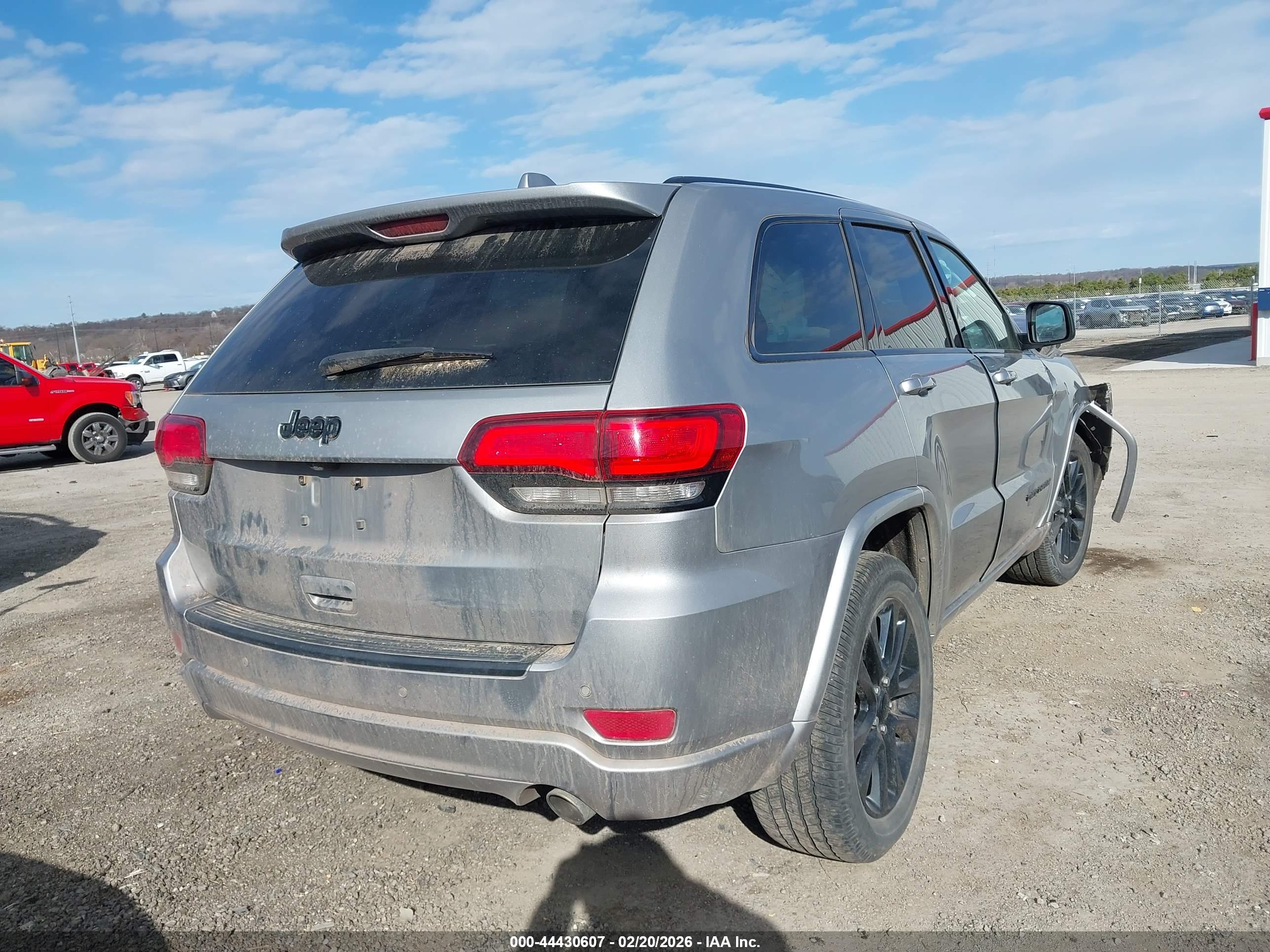JEEP GRAND image 4