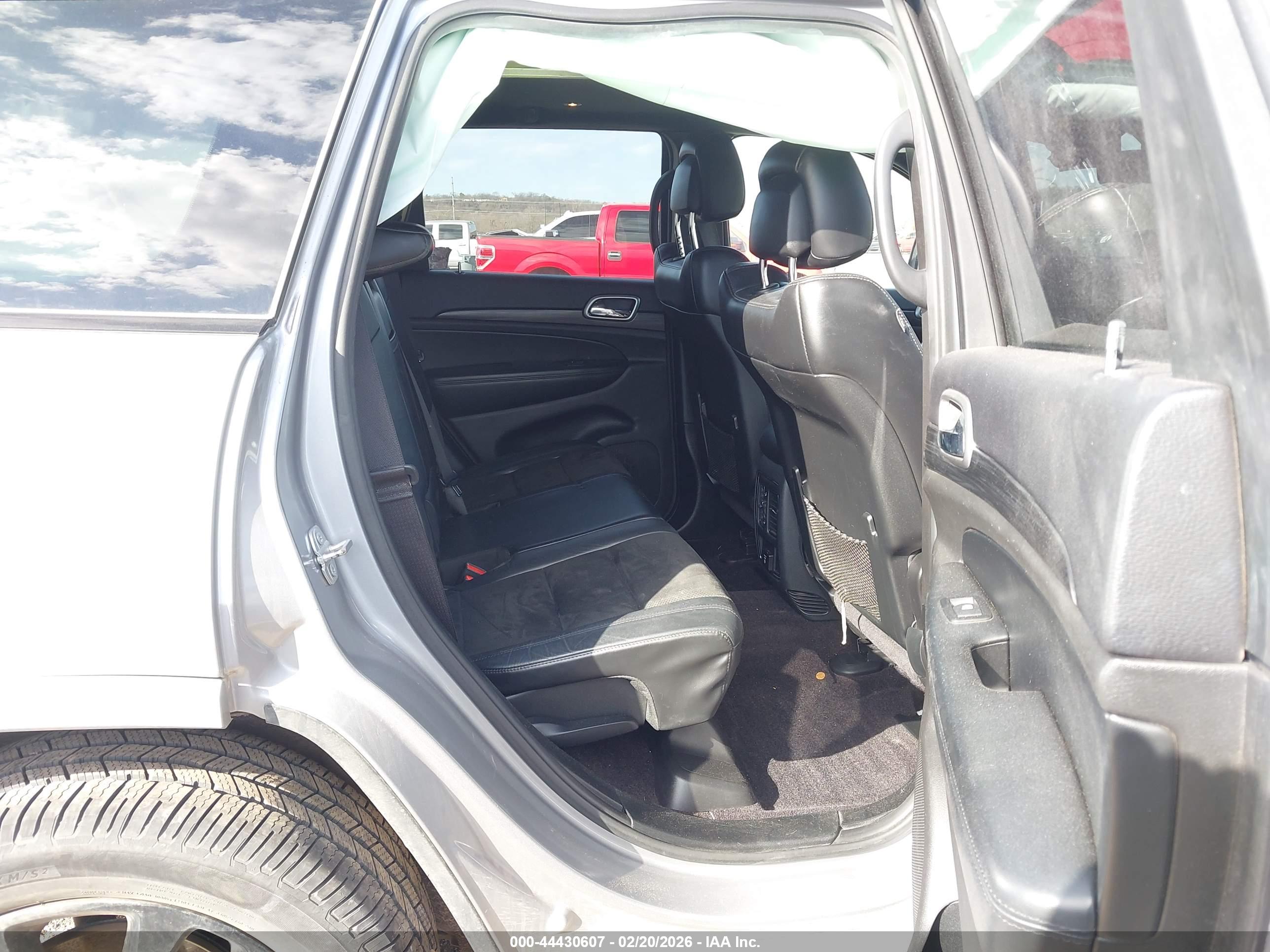 JEEP GRAND image 8