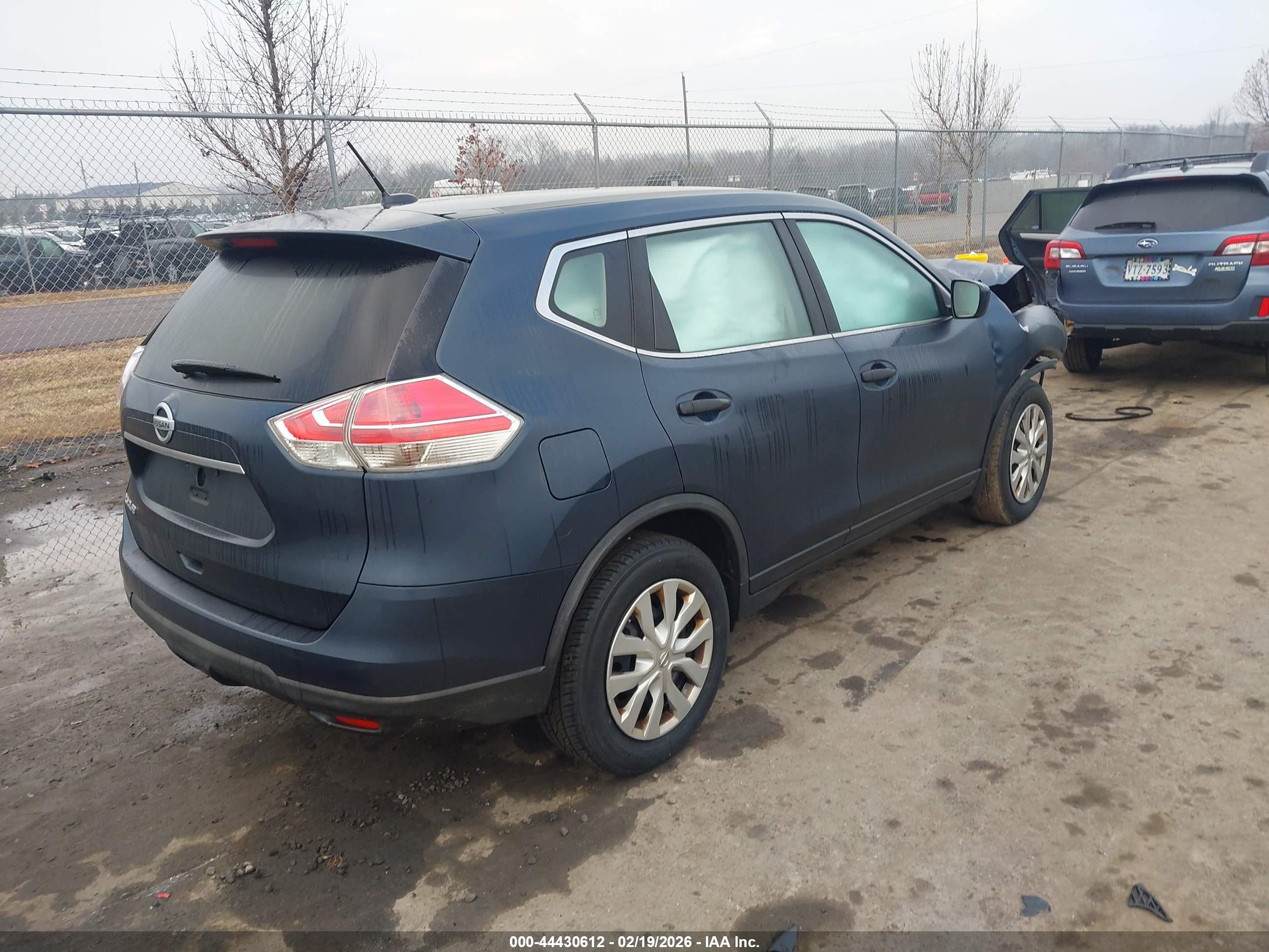 NISSAN ROGUE image 4