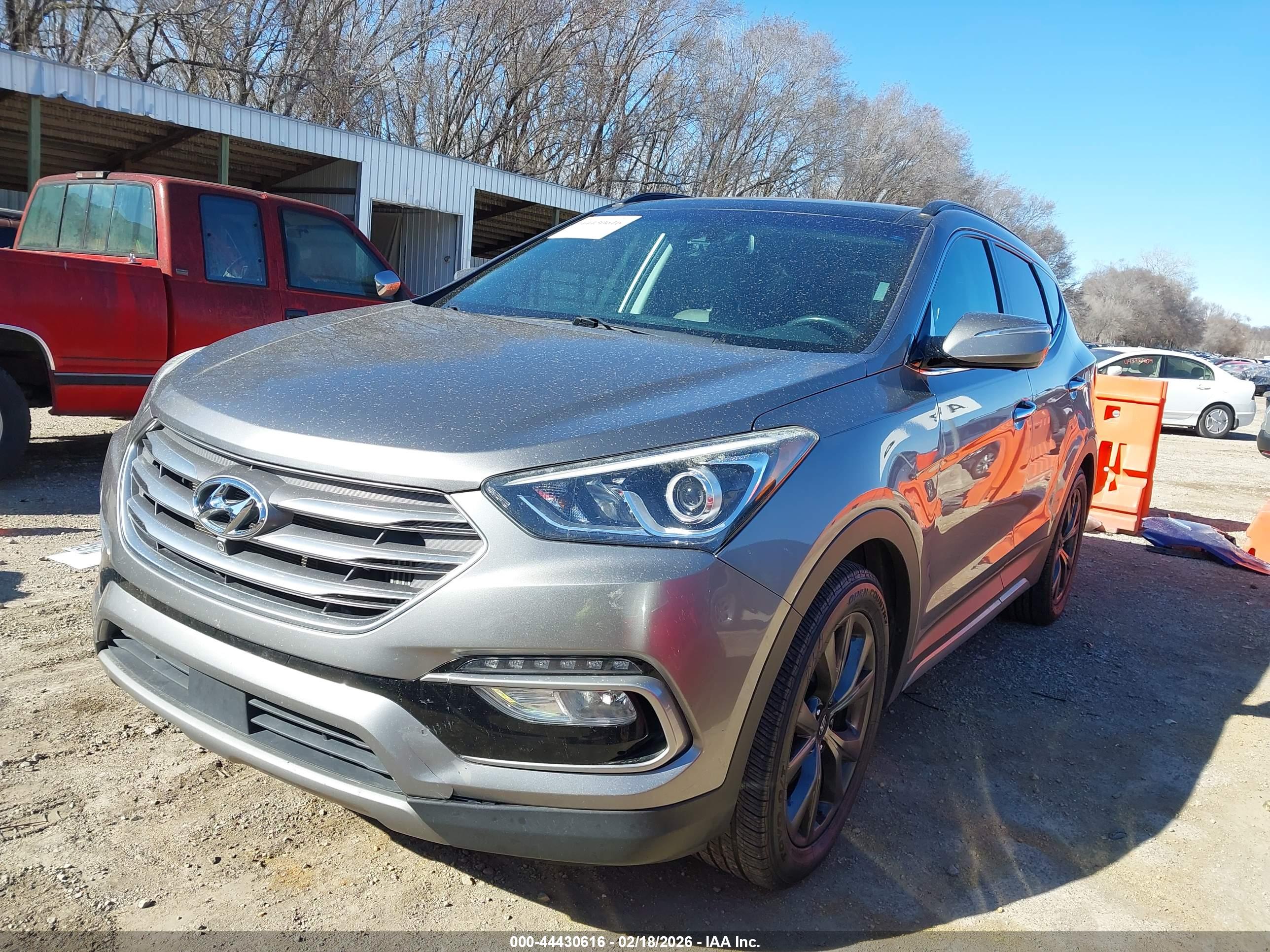 HYUNDAI SANTA image 2