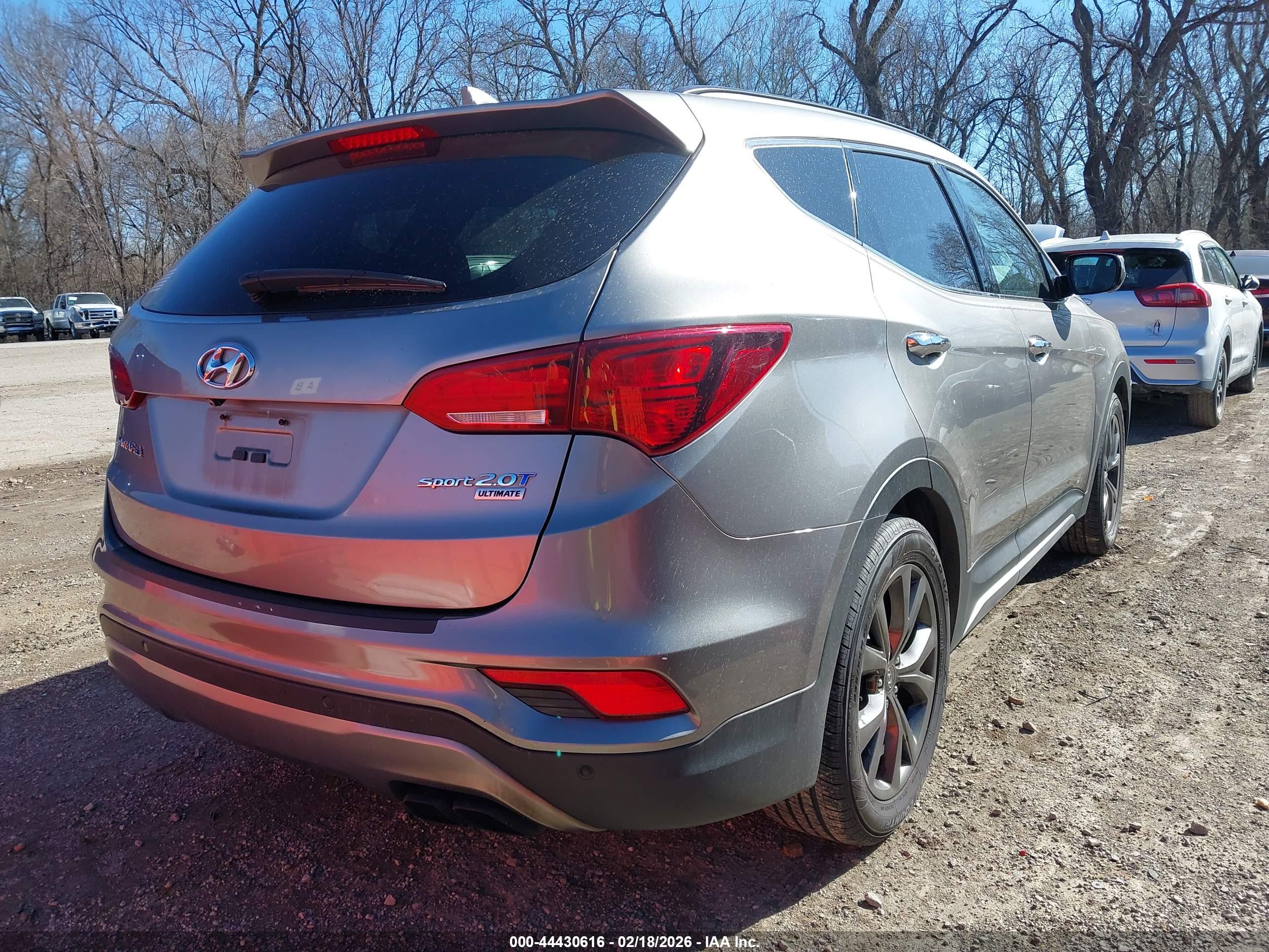 HYUNDAI SANTA image 4