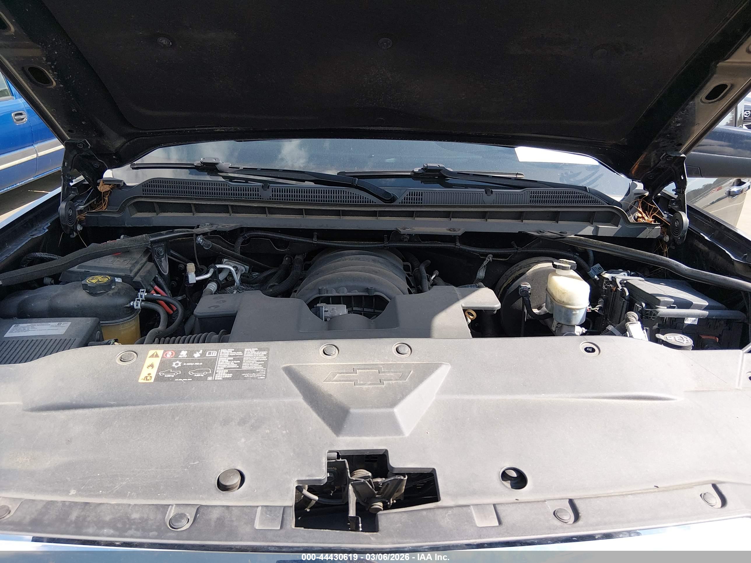 CHEVROLET SILVERADO image 10