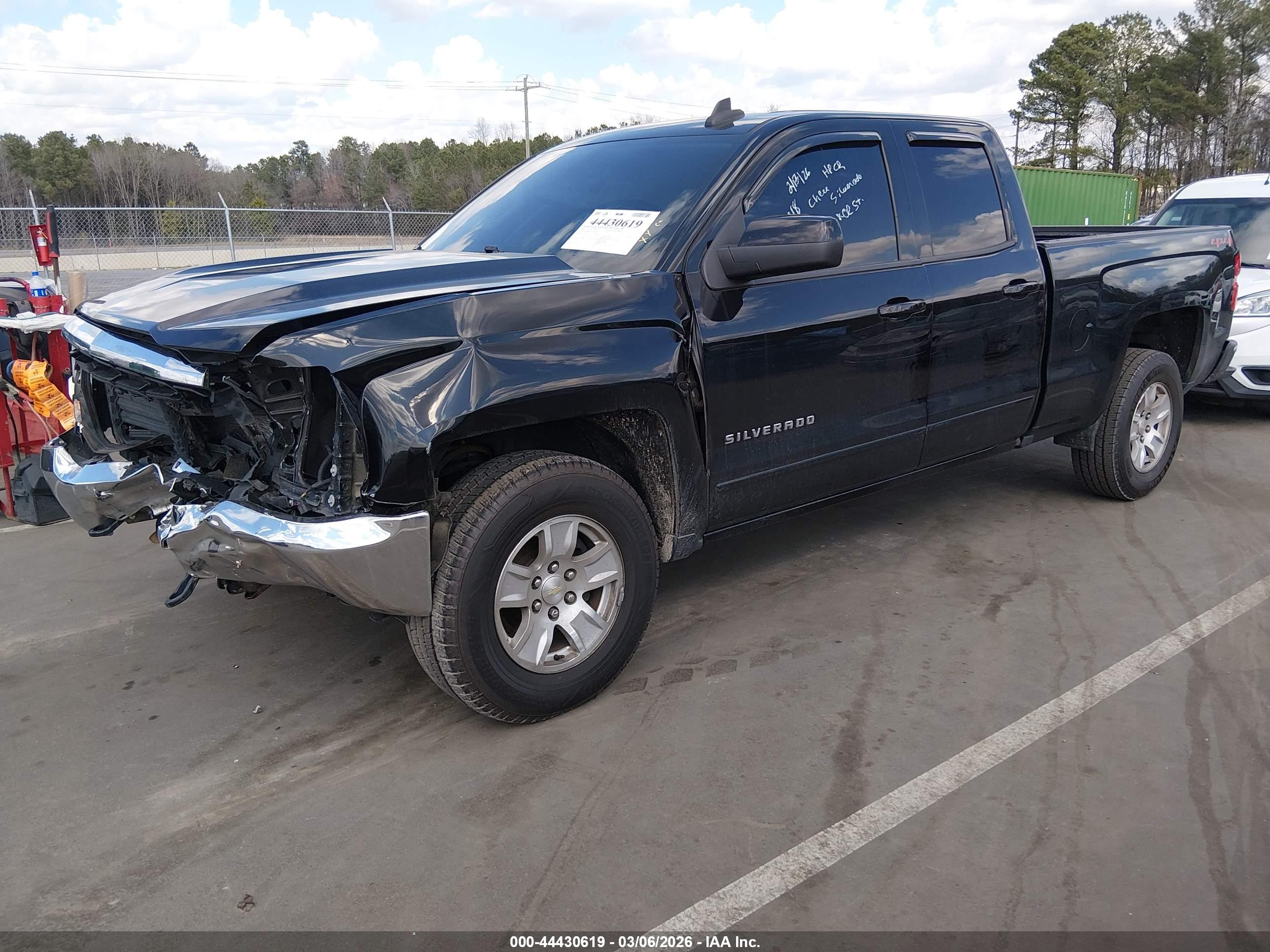 CHEVROLET SILVERADO image 2