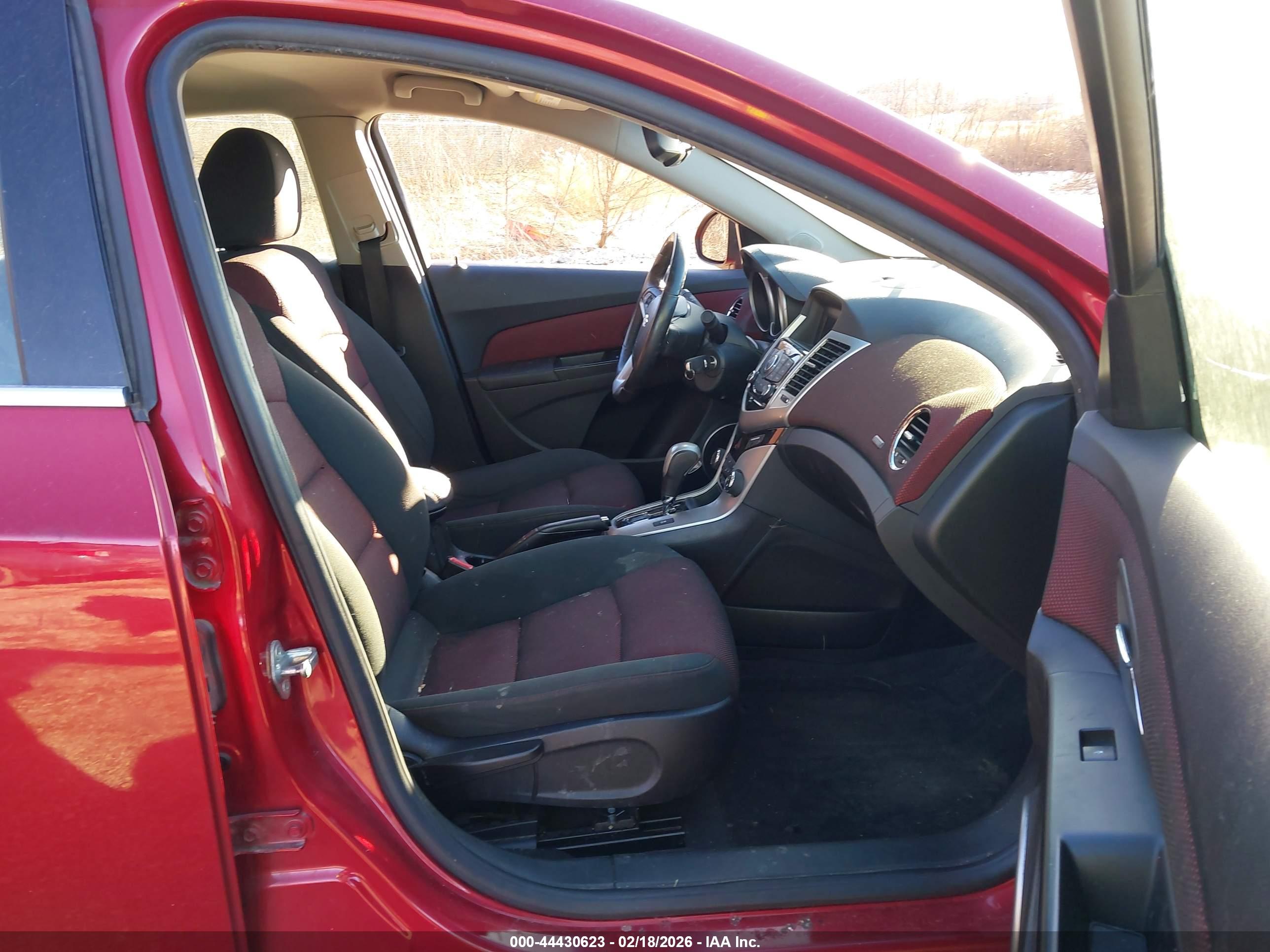CHEVROLET CRUZE image 5