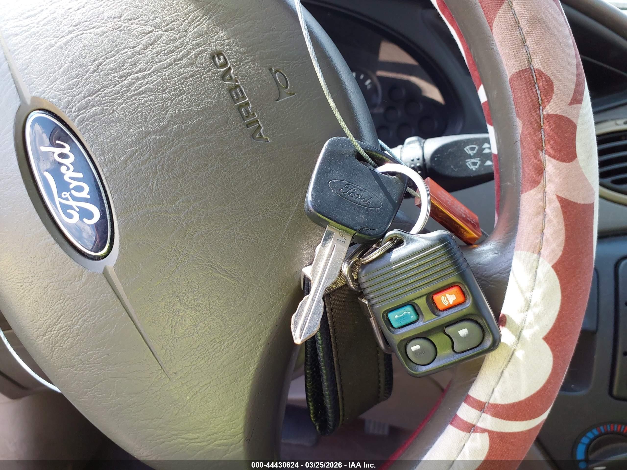 FORD FOCUS image 11