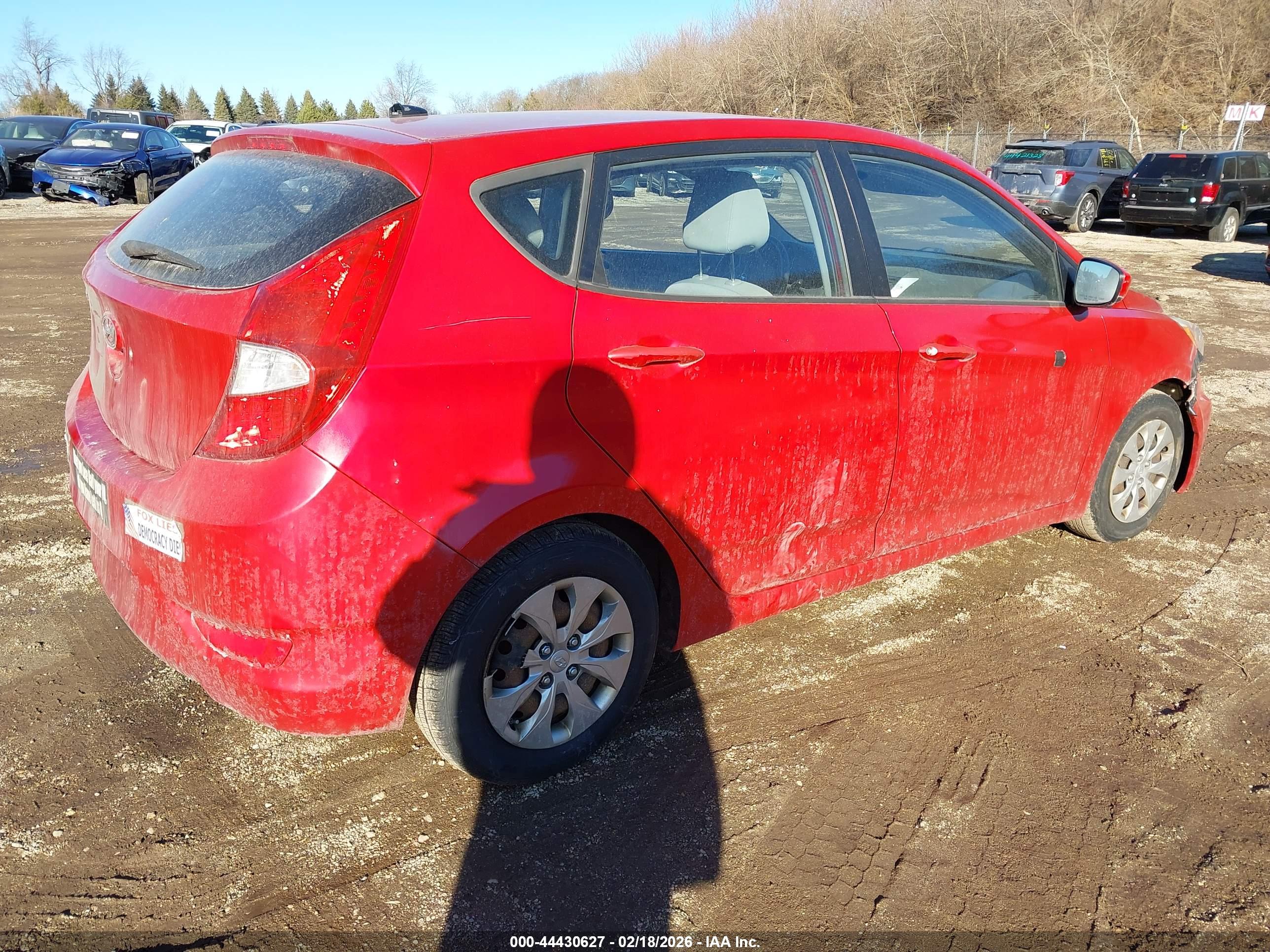 HYUNDAI ACCENT image 4
