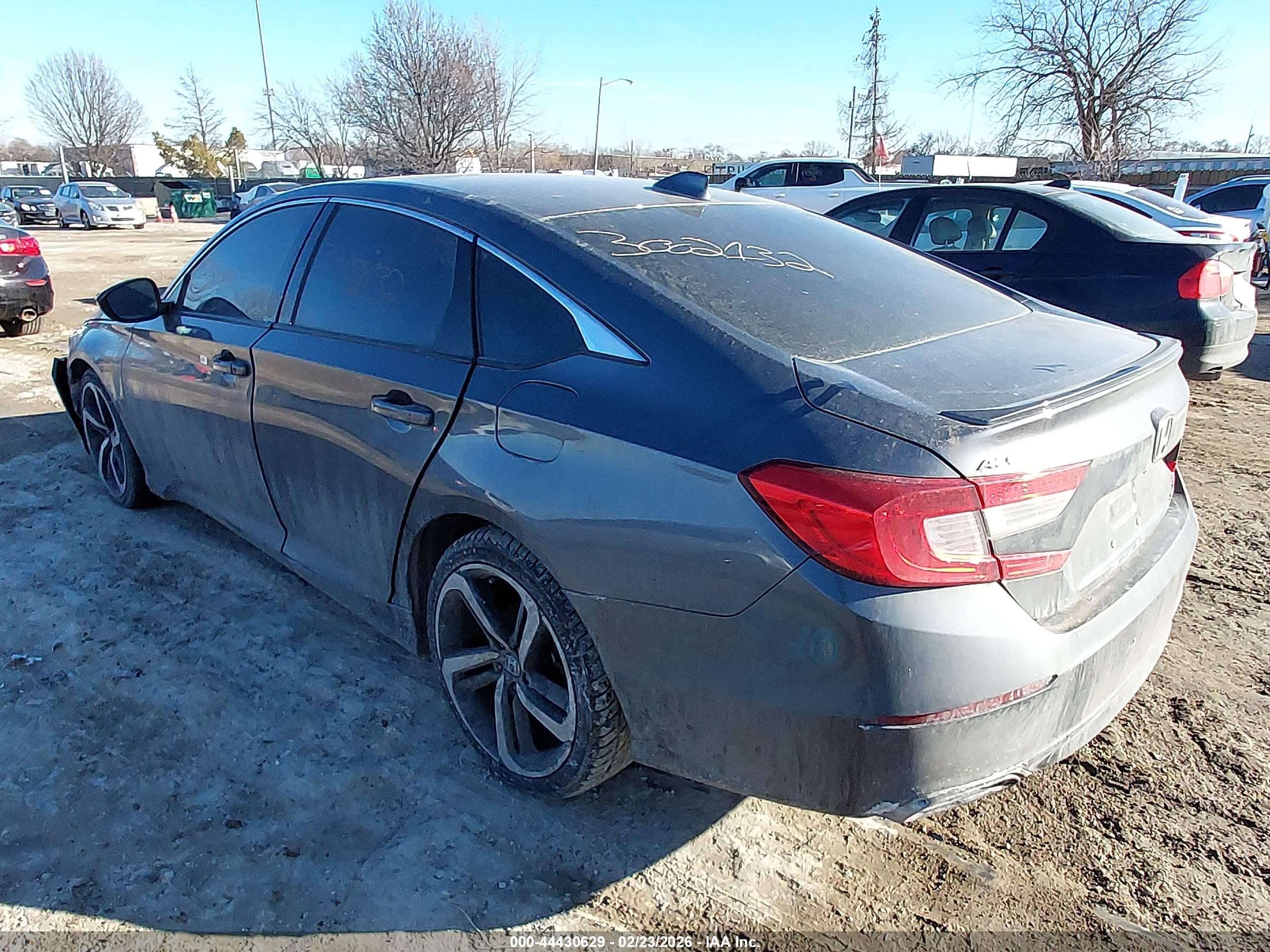 HONDA ACCORD image 3