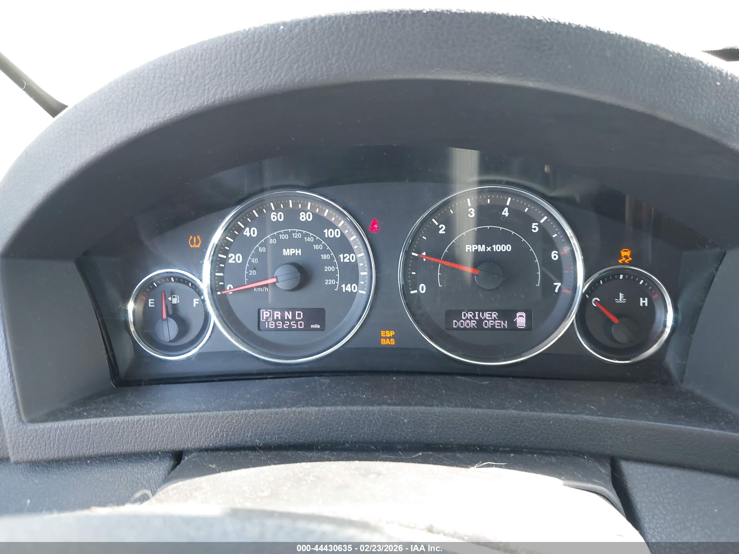 JEEP GRAND image 7
