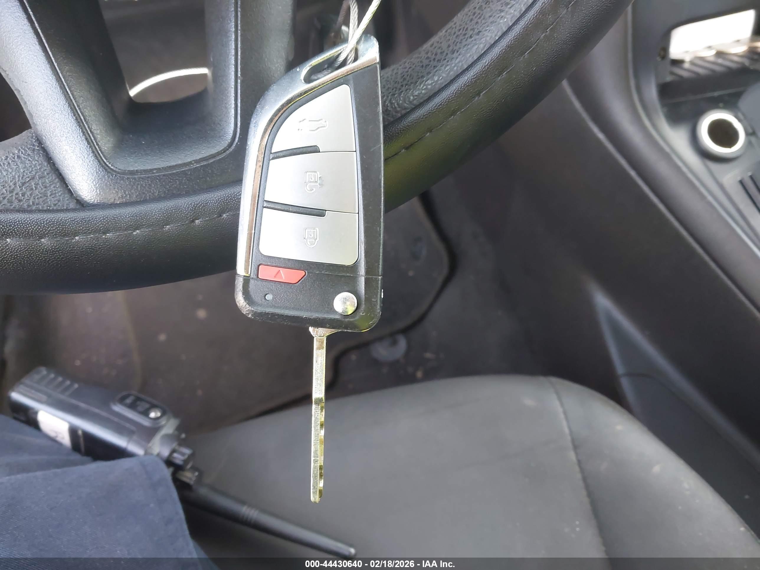 FORD FOCUS image 11